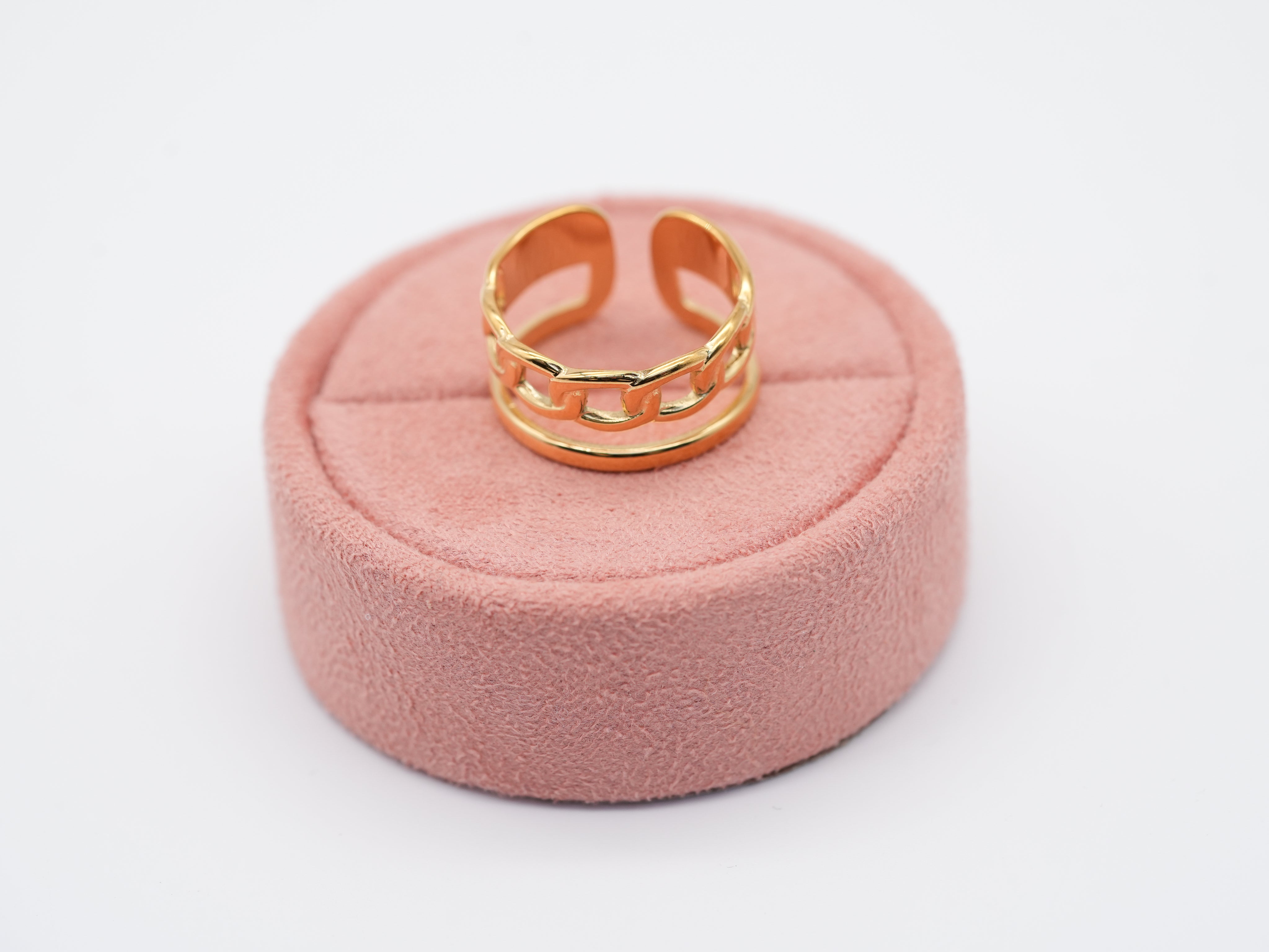 Vergoldeter Edelstahlring im Kettenmotiv