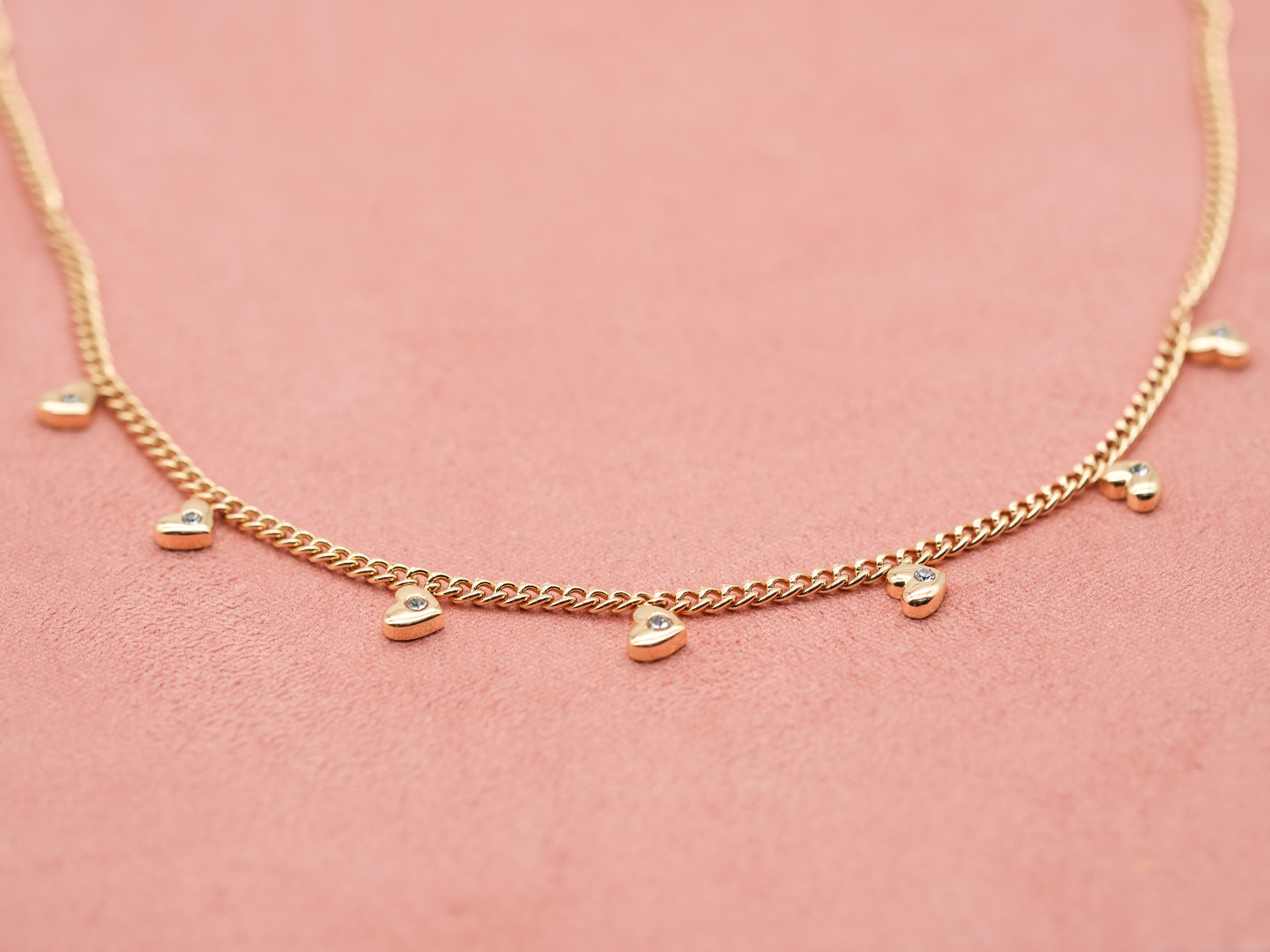 Edelstahlhalskette mit Herzanhängern