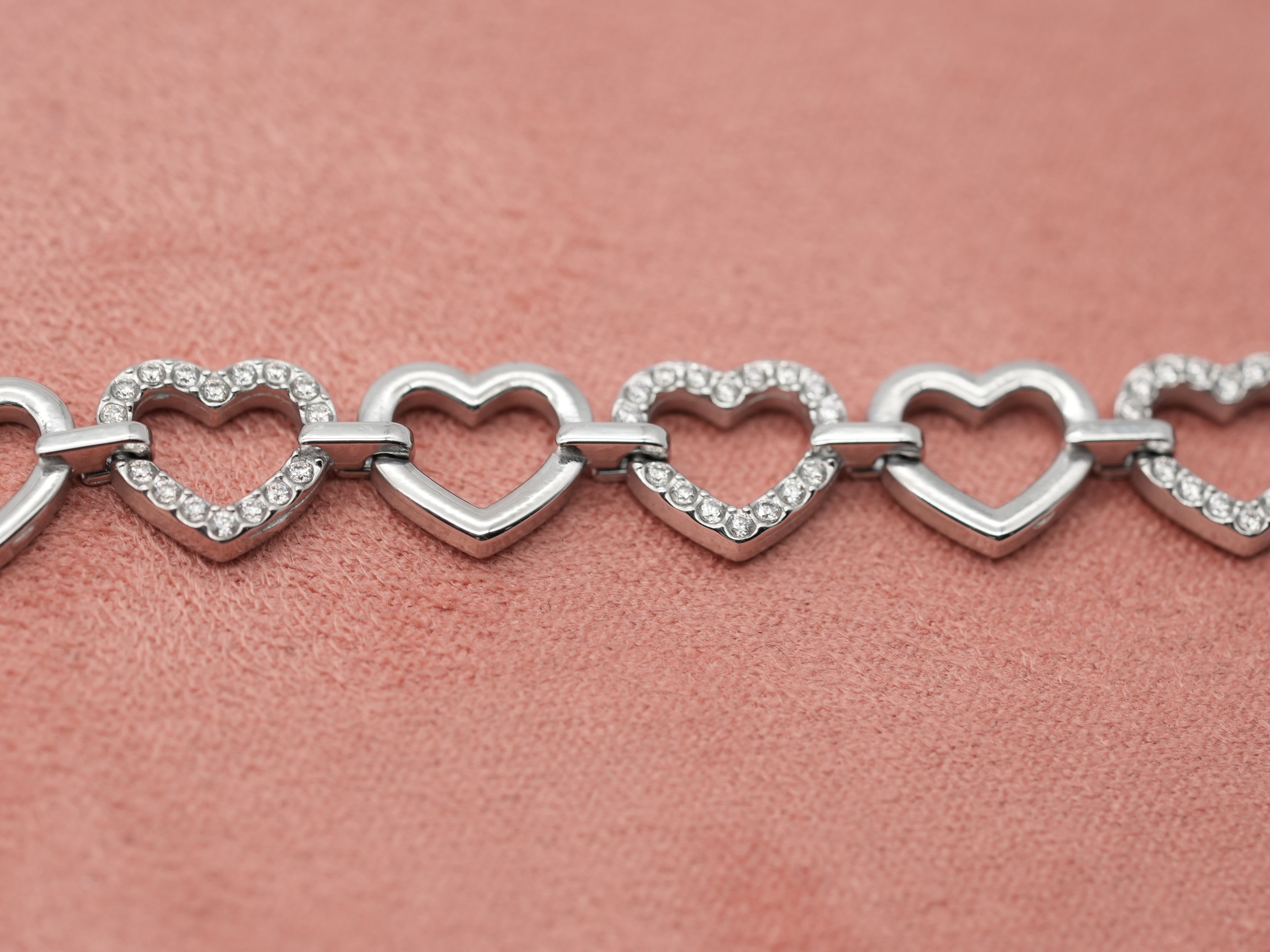 Edelstahlarmband mit Herzgliedern
