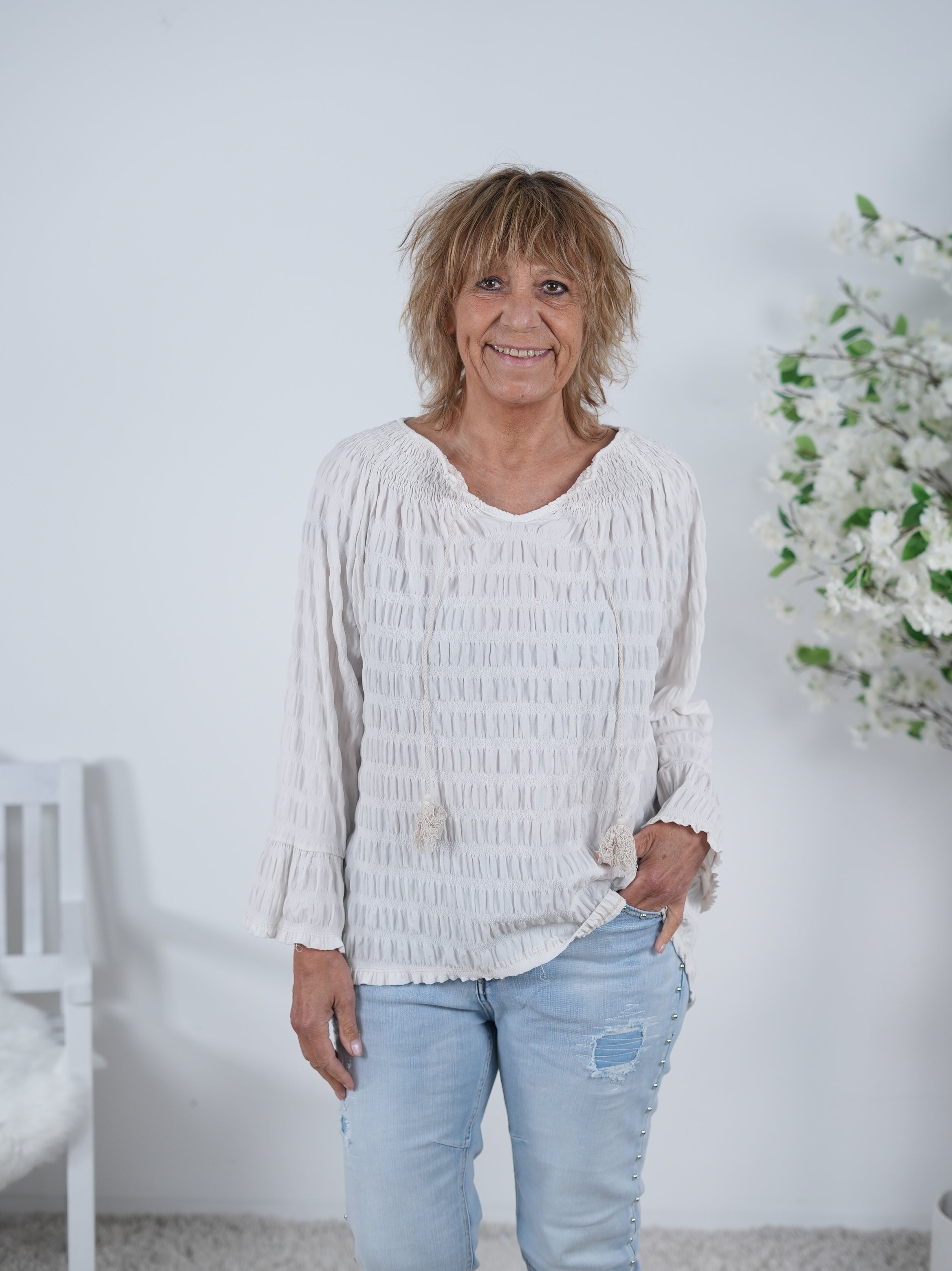 Carmen Bluse mit Trompetenärmeln Einheitsgröße (ca Gr. 38 "oversize"-42 44) Beige