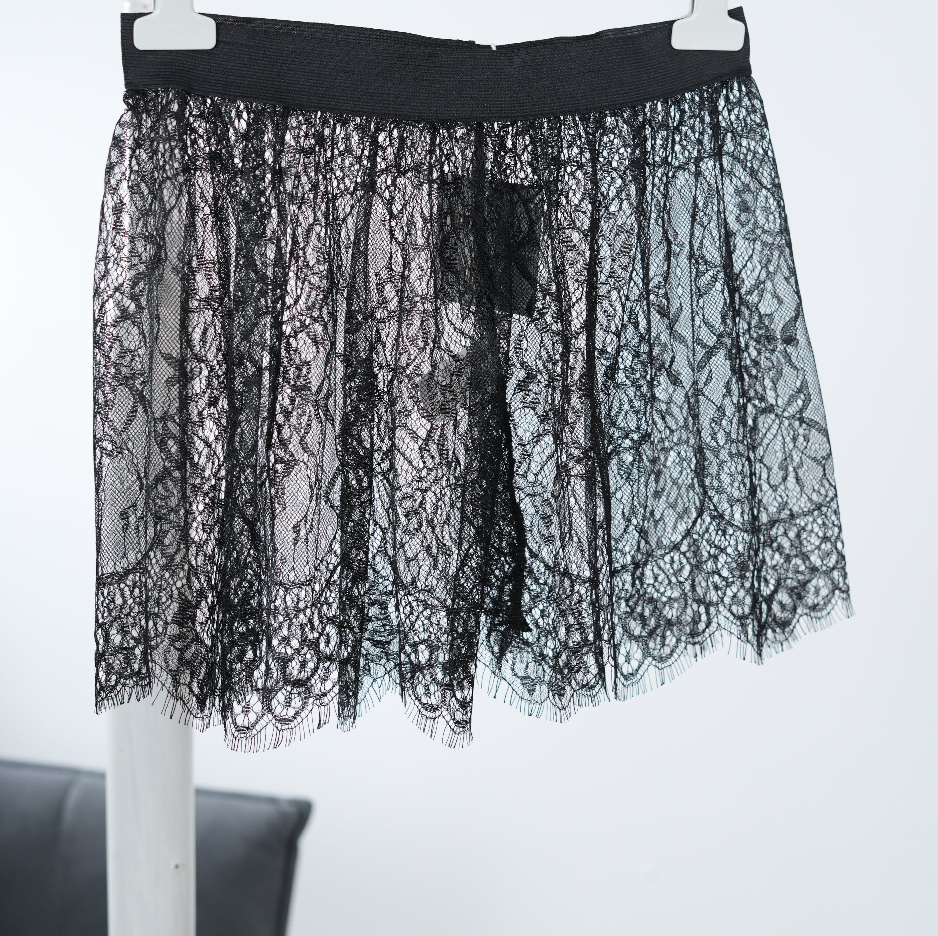 Blusenverlängerung aus Spitze Schwarz