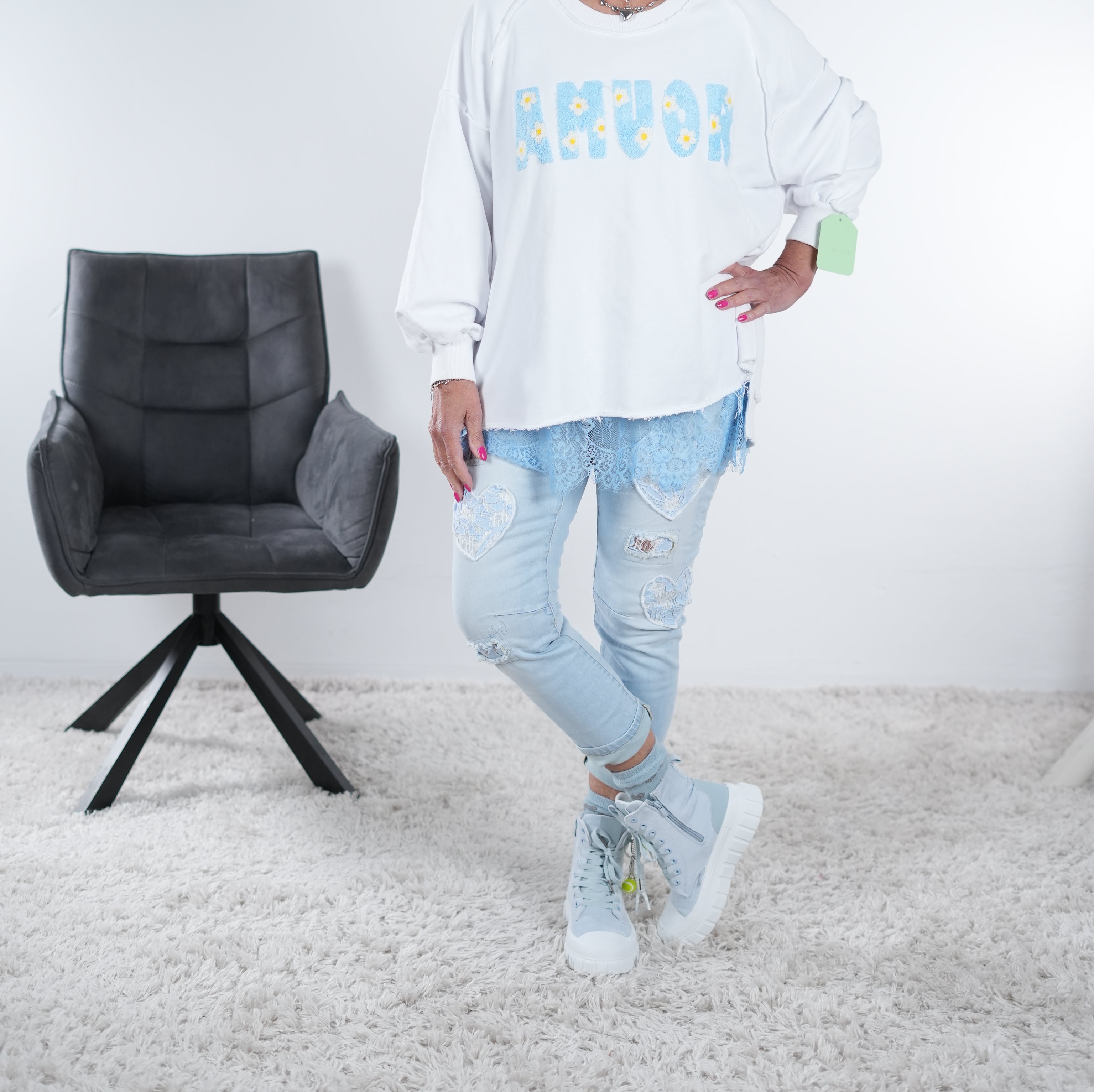 oversized Sweaty mit "Amour" Schriftzug One Size (ca Größe 38 "oversize"-44) Weiß