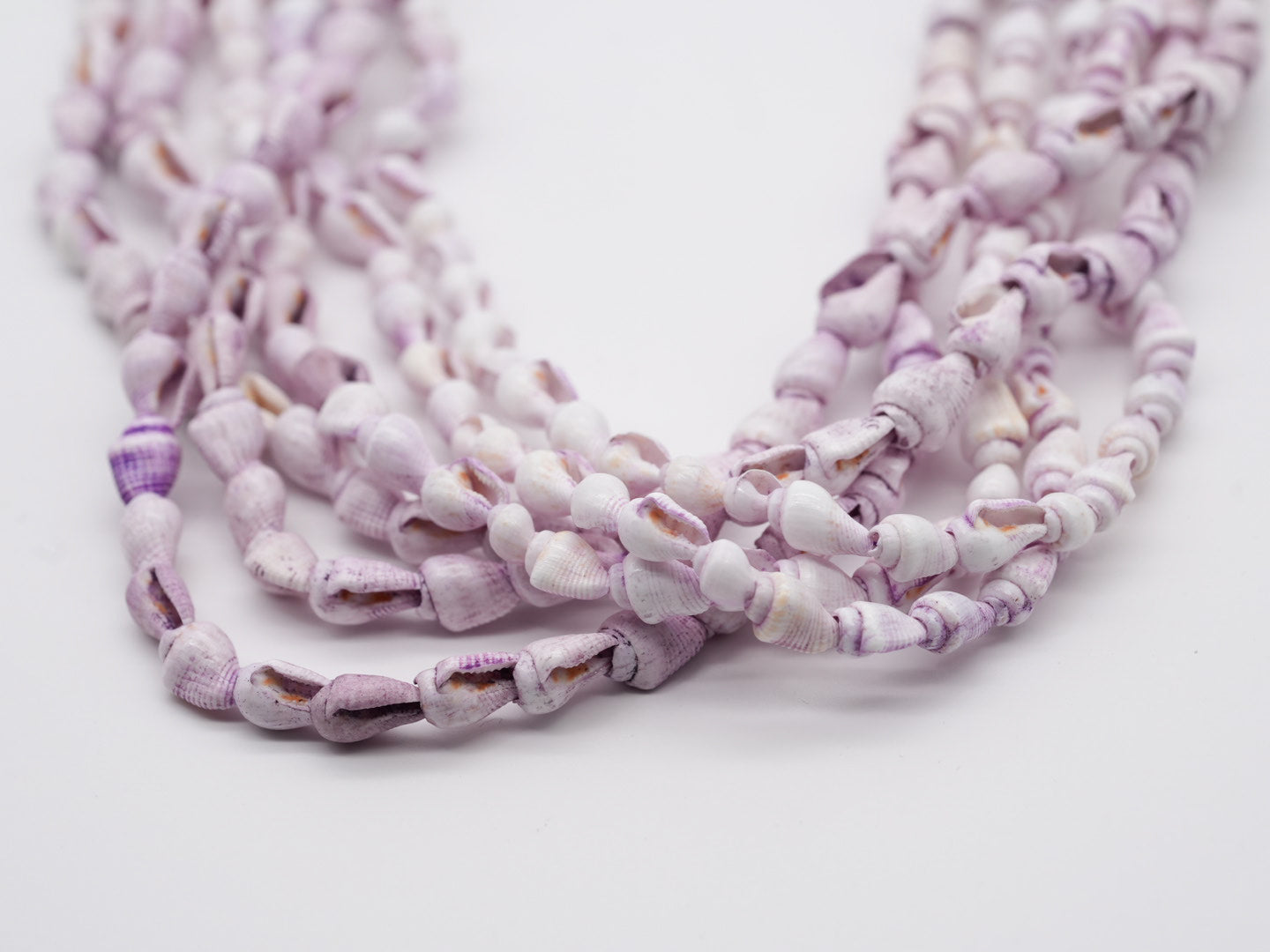 boho Kette aus kleinen Muscheln