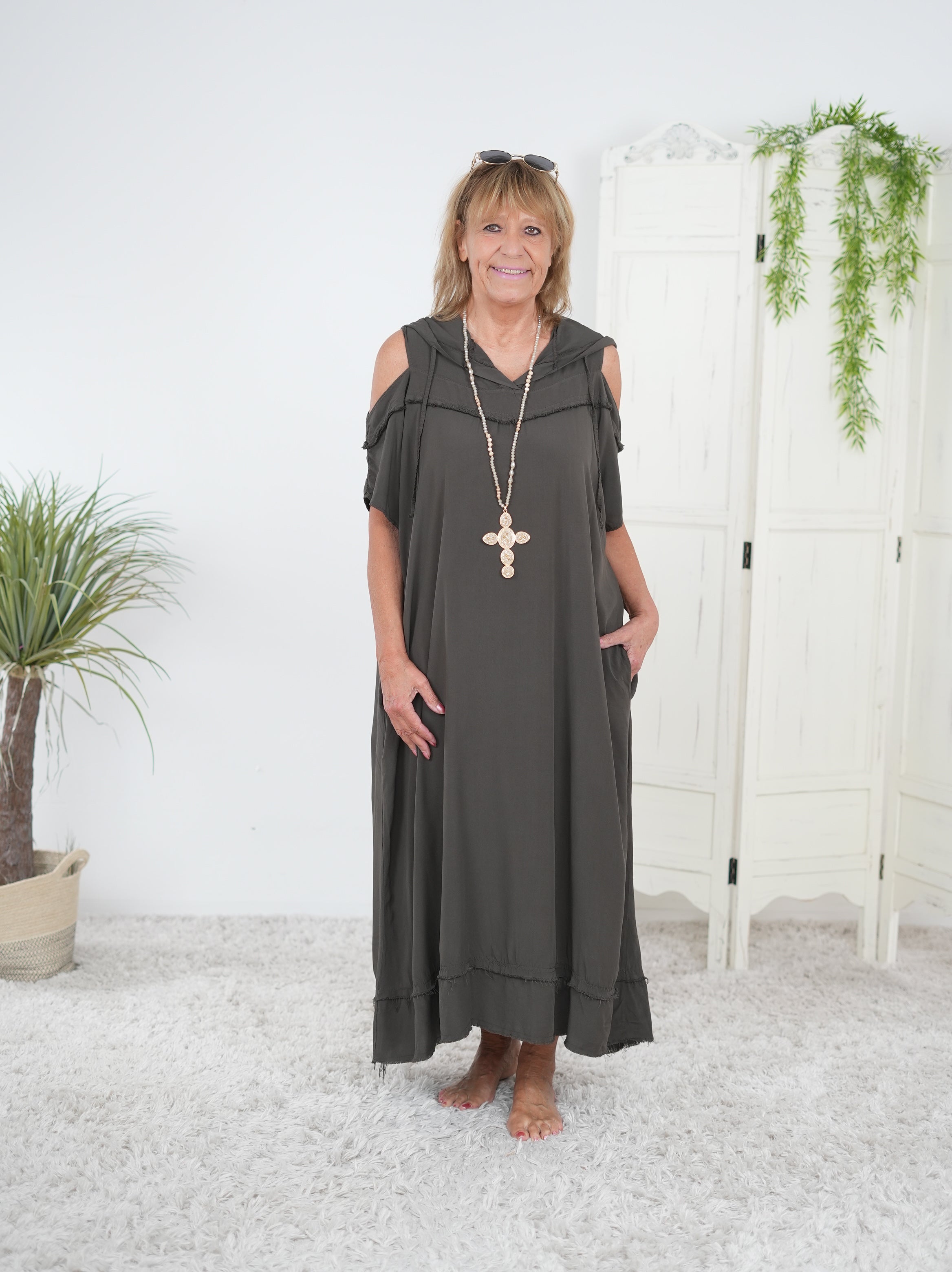 Sommer Kleid mit Cut Outs, unifarben Schoko