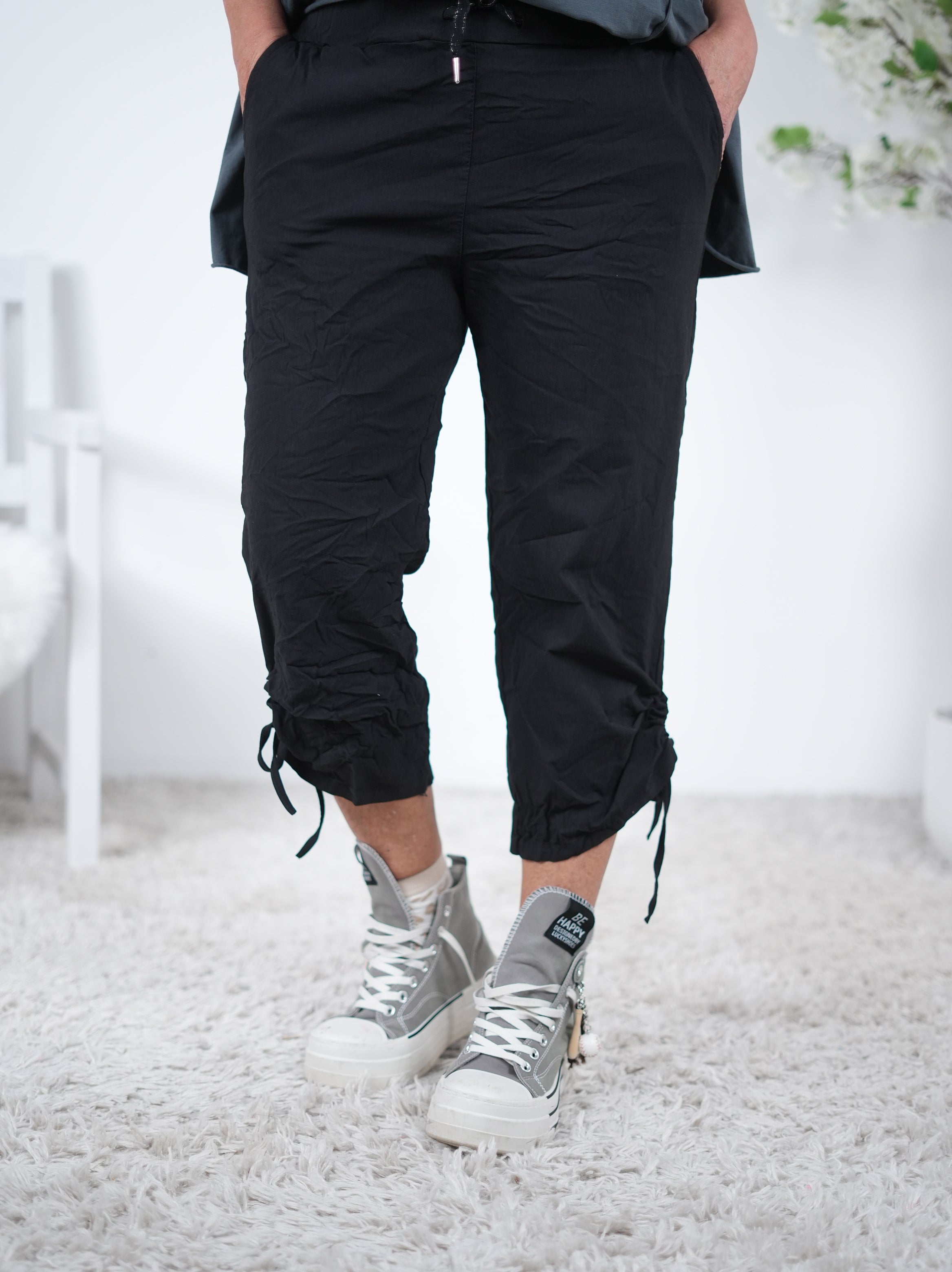 7/8 Jogpant mit Raffung Einheitsgröße (ca Gr. 40 "oversize"-44) Schwarz