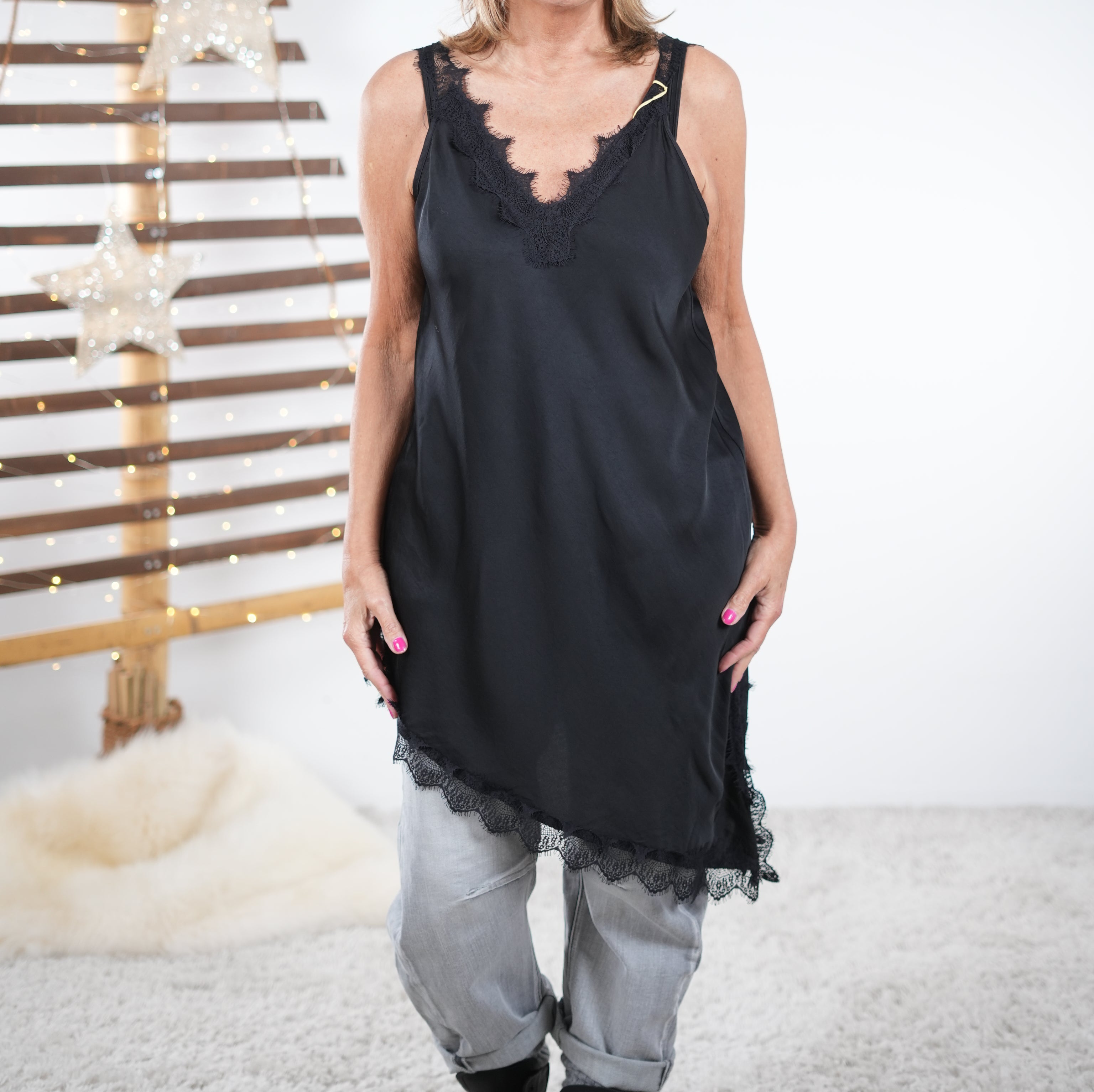 Asymmetrisches Long-Top mit Spitze One Size (ca Größe 38-44) Schwarz