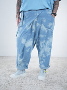 ausgefallene Haremshose im Batik Look