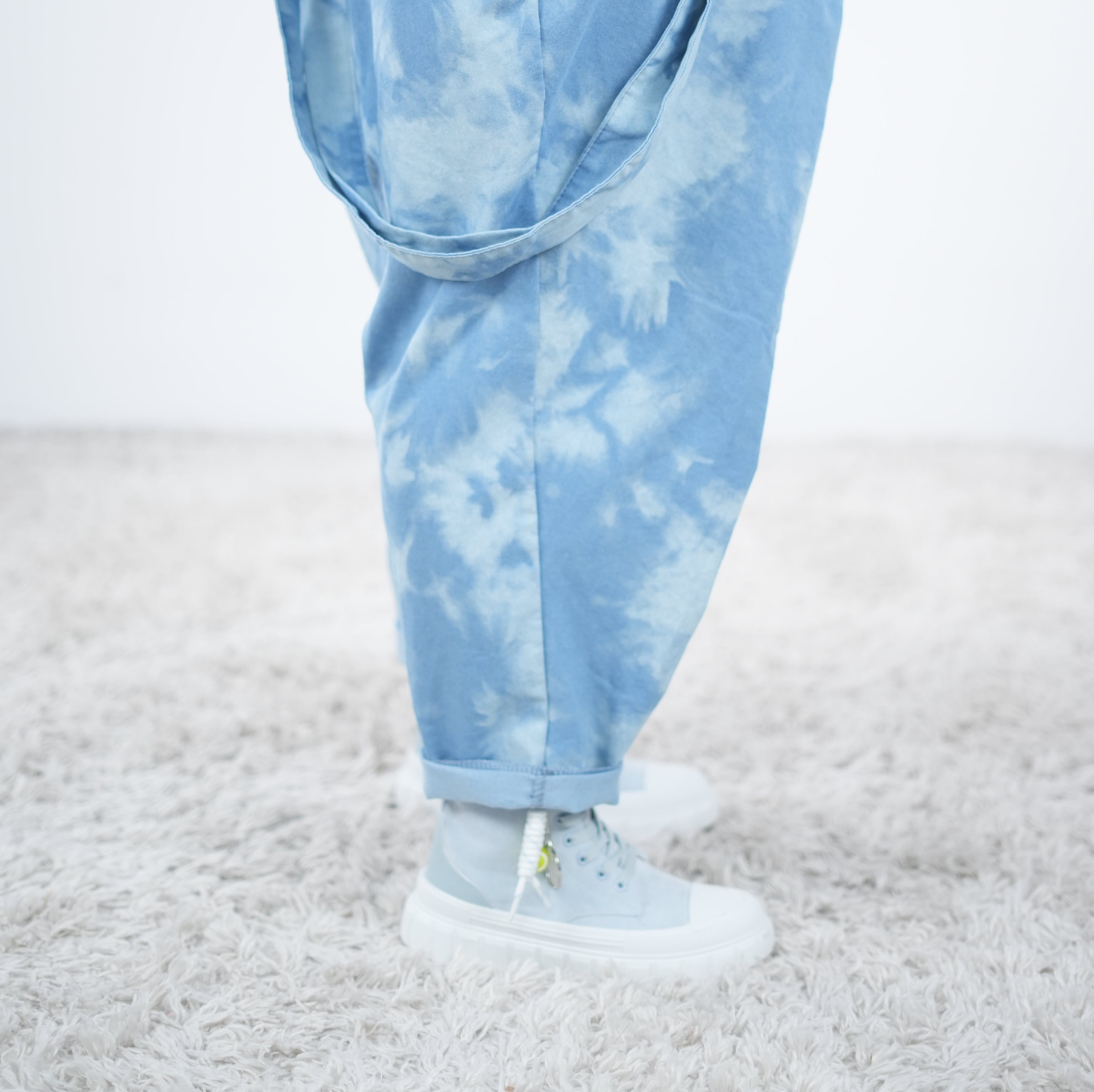 ausgefallene Haremshose im Batik Look