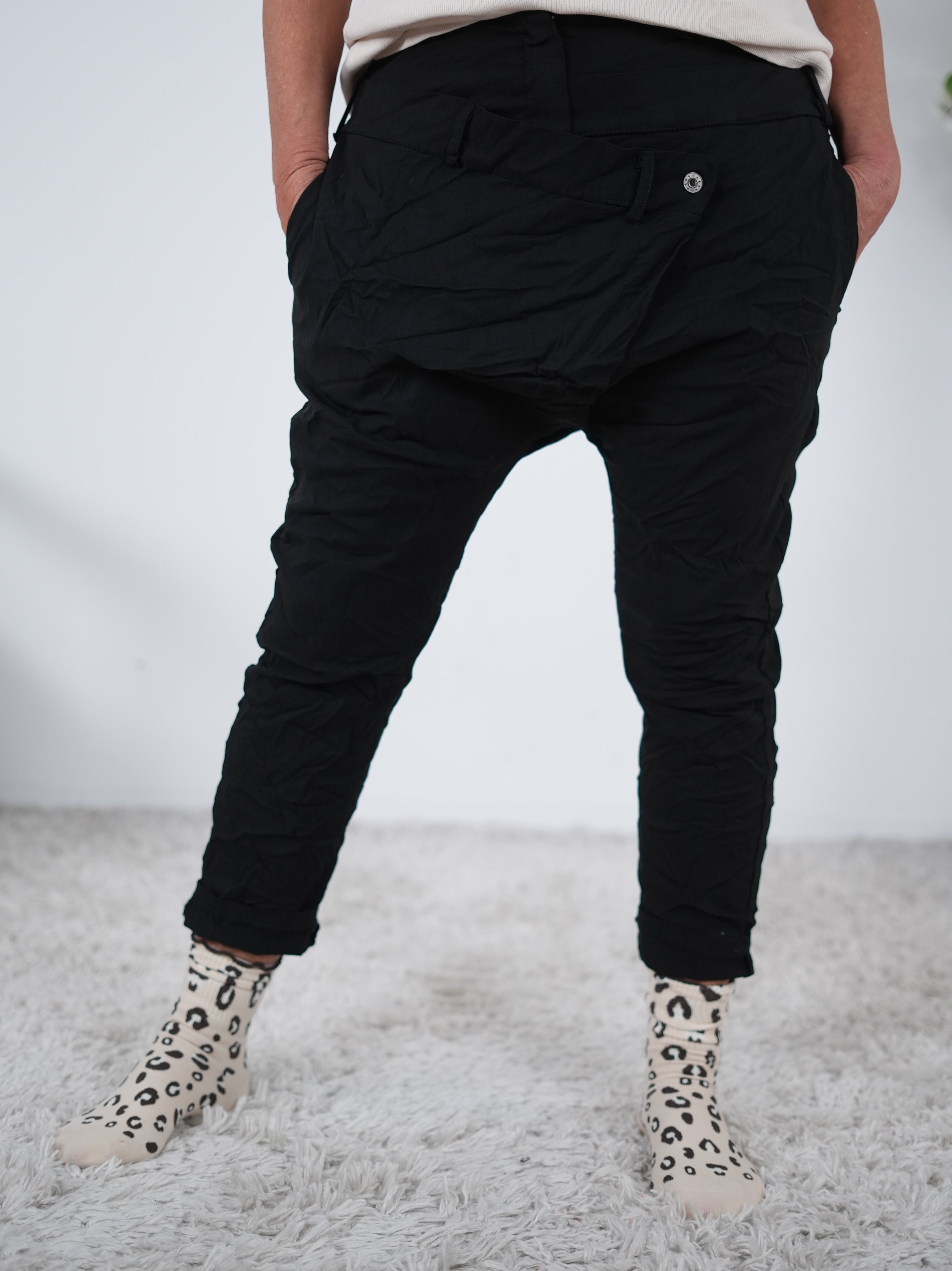 Baggy mit Gürtelschlaufen Einheitsgröße (ca Gr. 40-46) Schwarz