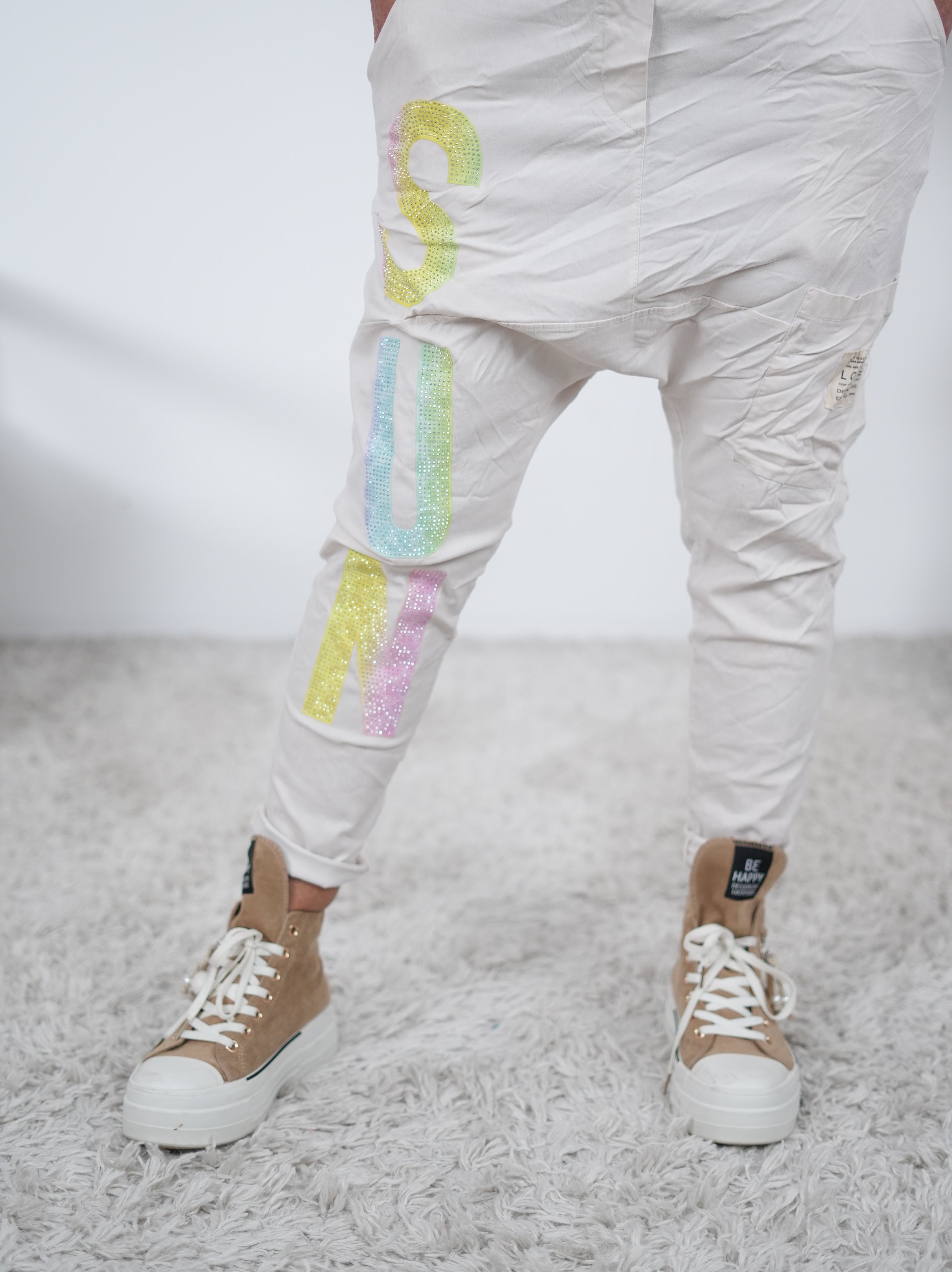 Baggy mit "Sun" Schriftzug