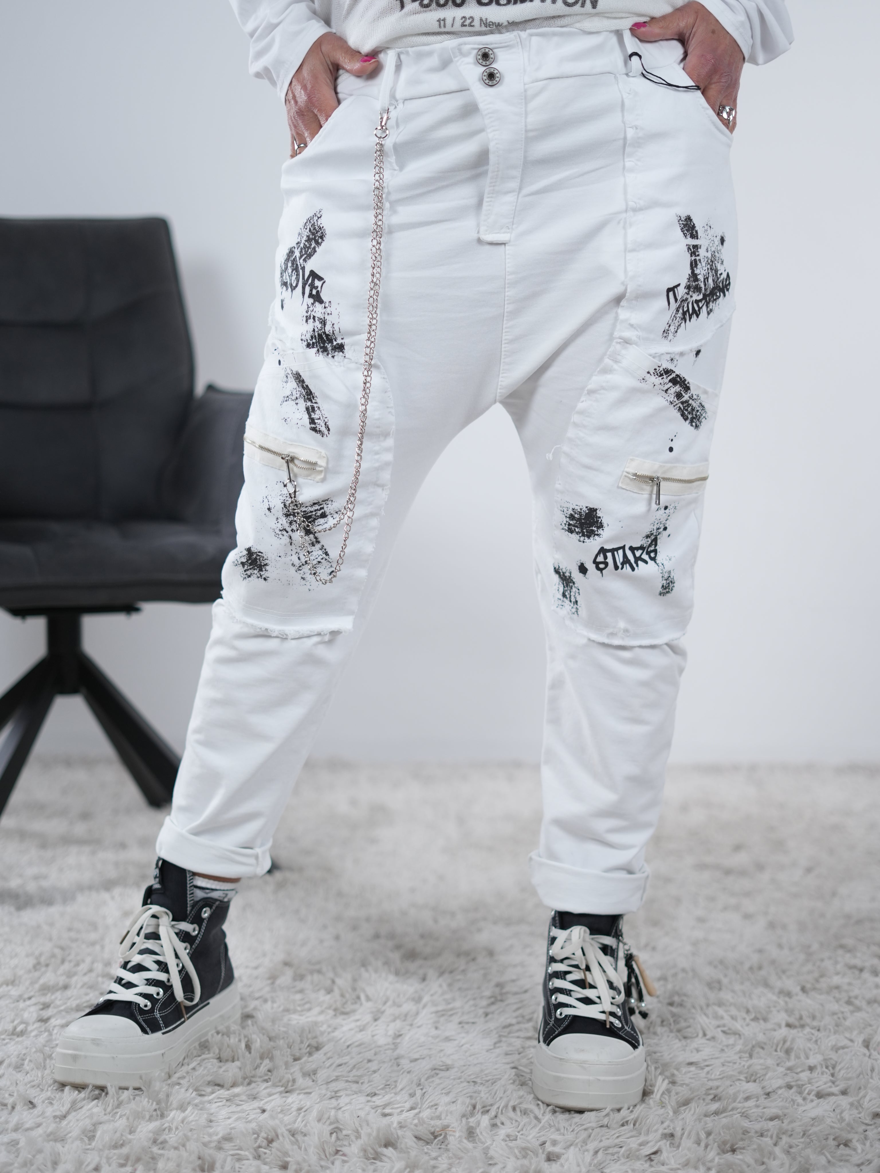 Baggy mit Zipper, Print und großen Eingriffstaschen One Size (ca Größe 38-42 44) Weiß