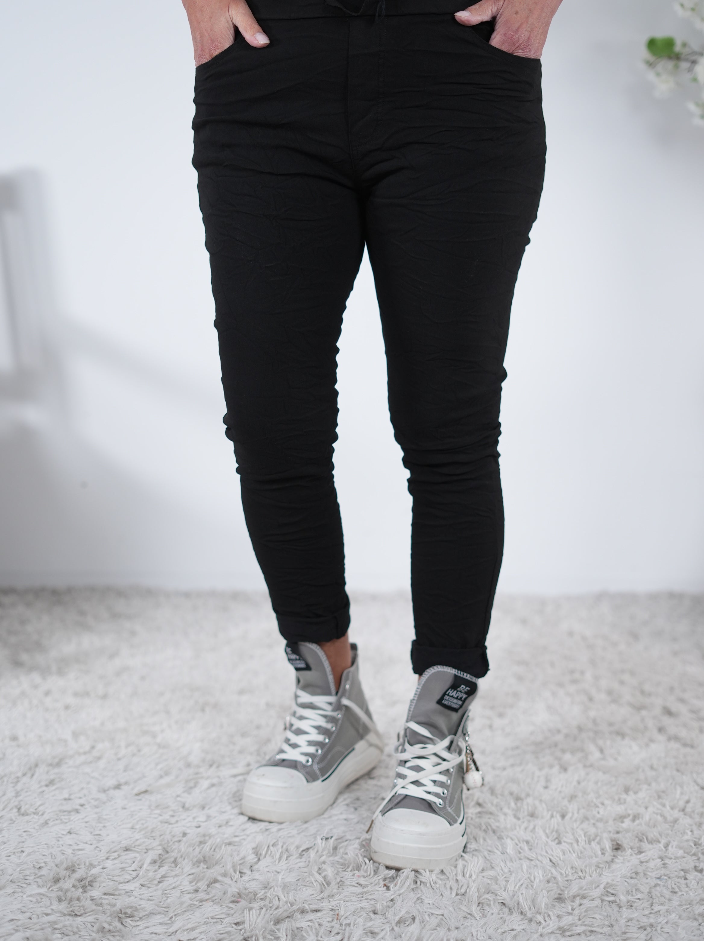 Basic Jogpant in verschiedenen Farben Einheitsgröße (ca Gr. 38-42 44) Schwarz