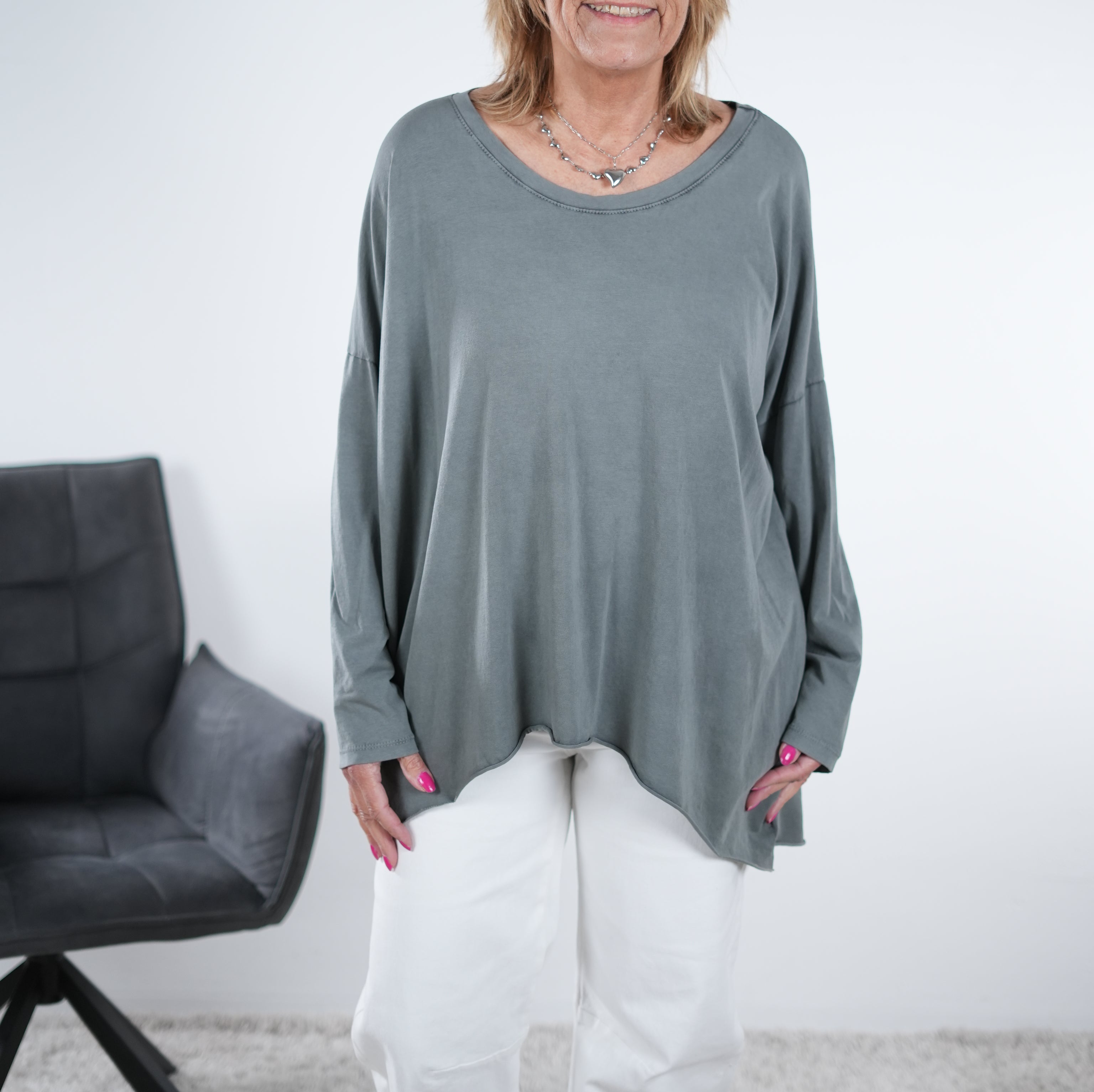 Basic langarm Shirt in verschiedenen Farben One Size (ca Gr. 40 "oversize"-46) Grau