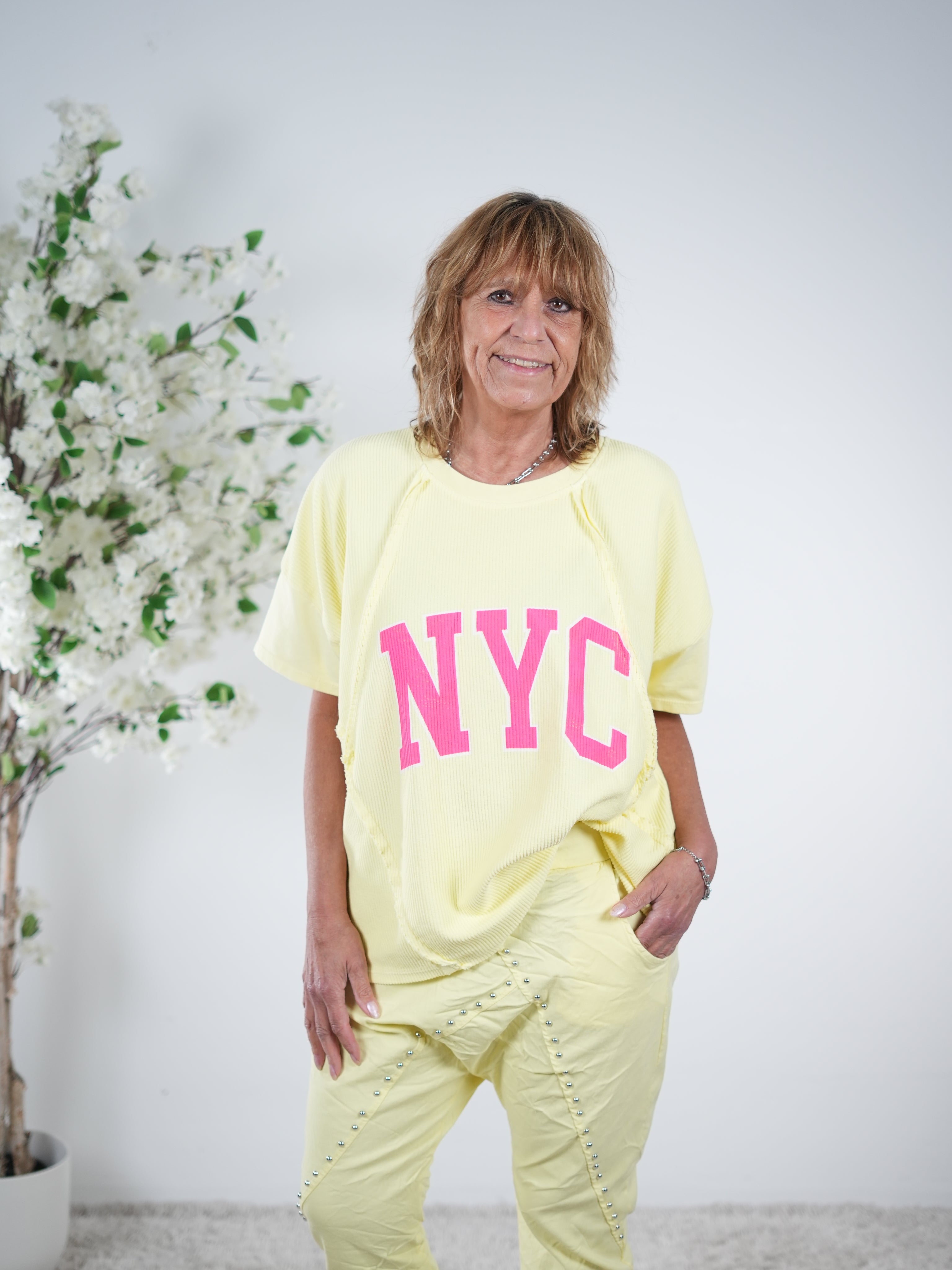Baumwoll Shirt mit "NYC" Schriftzug One Size (ca Gr. 42 "oversize"-46 48) Gelb