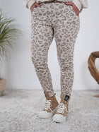 Bequeme Jogpant im Leo Look