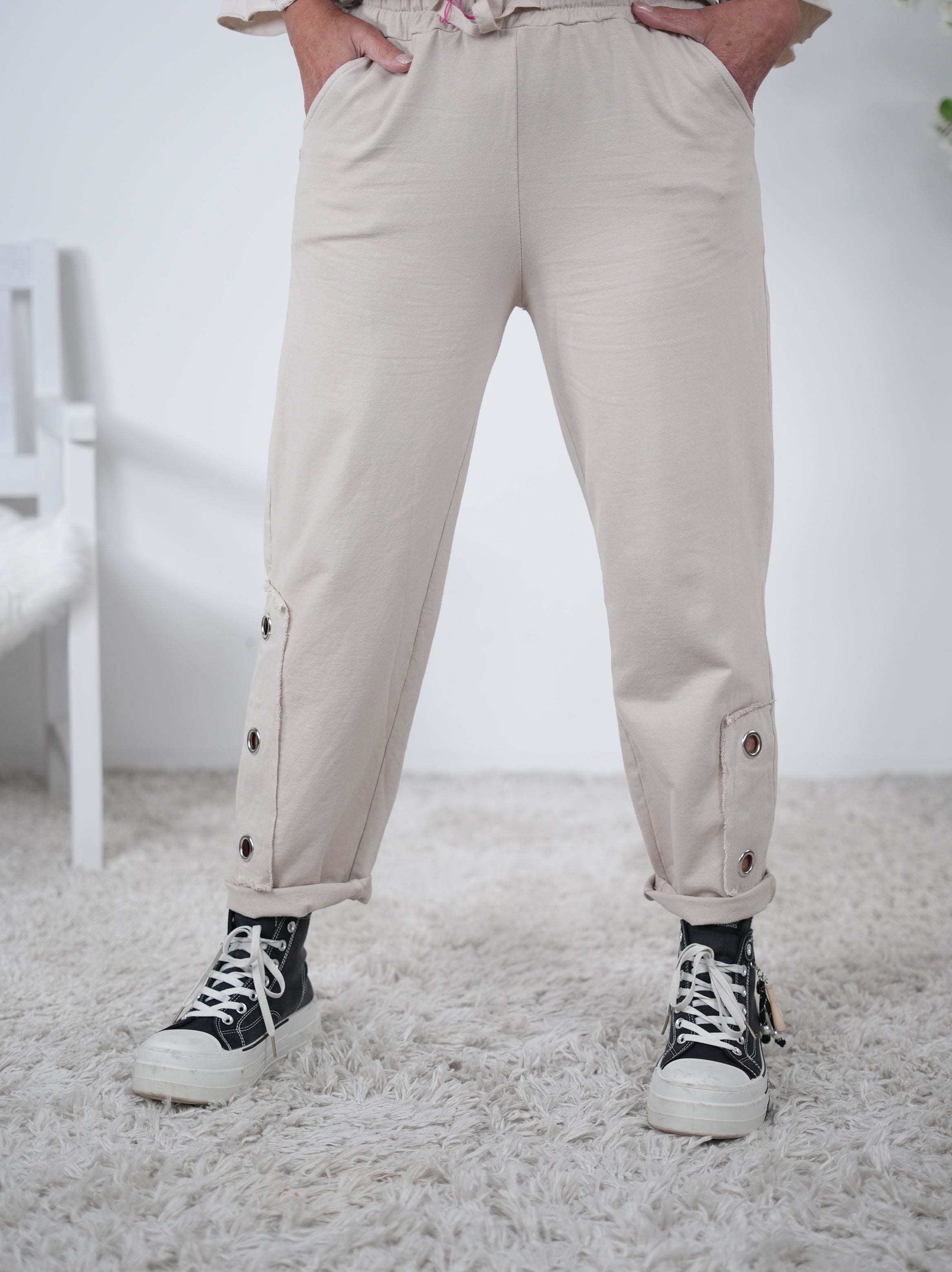 bequeme Jogpant mit Ösen Einheitsgröße (ca Gr. 38-42) Beige
