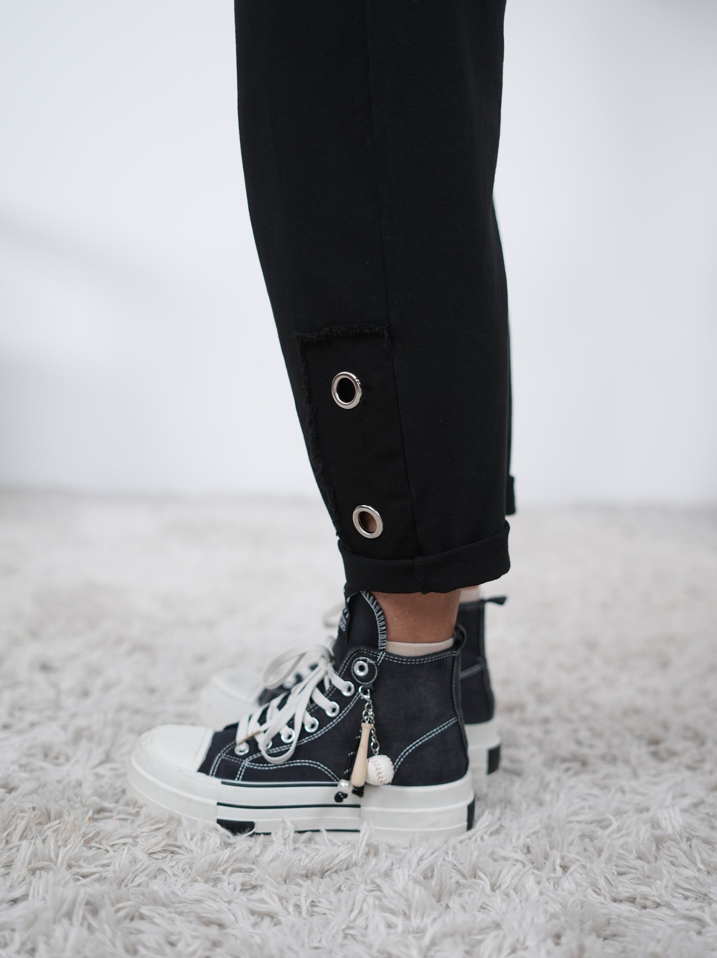 bequeme Jogpant mit Ösen