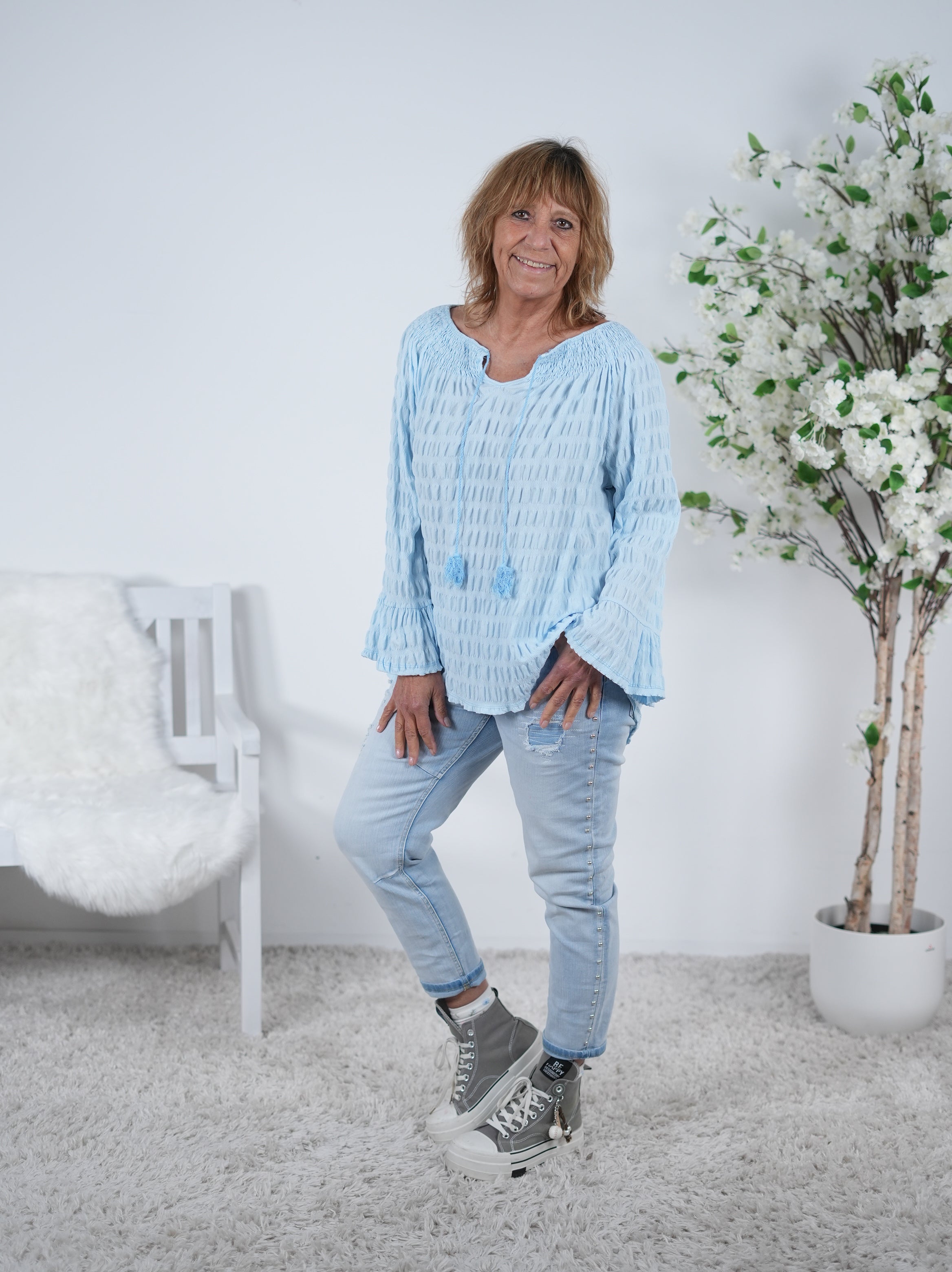 Carmen Bluse mit Trompetenärmeln