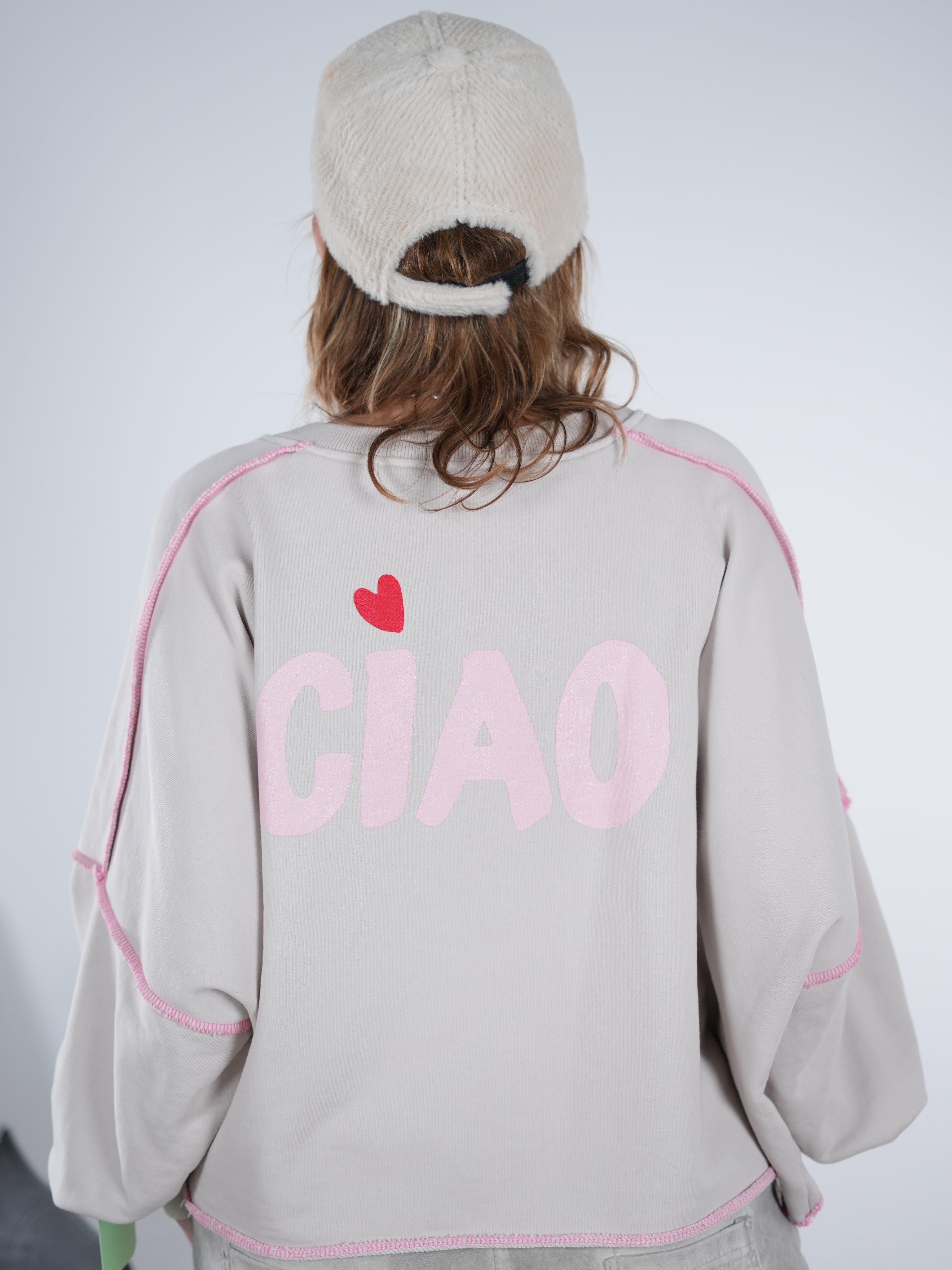 Crop Sweaty mit bunten Außennähten