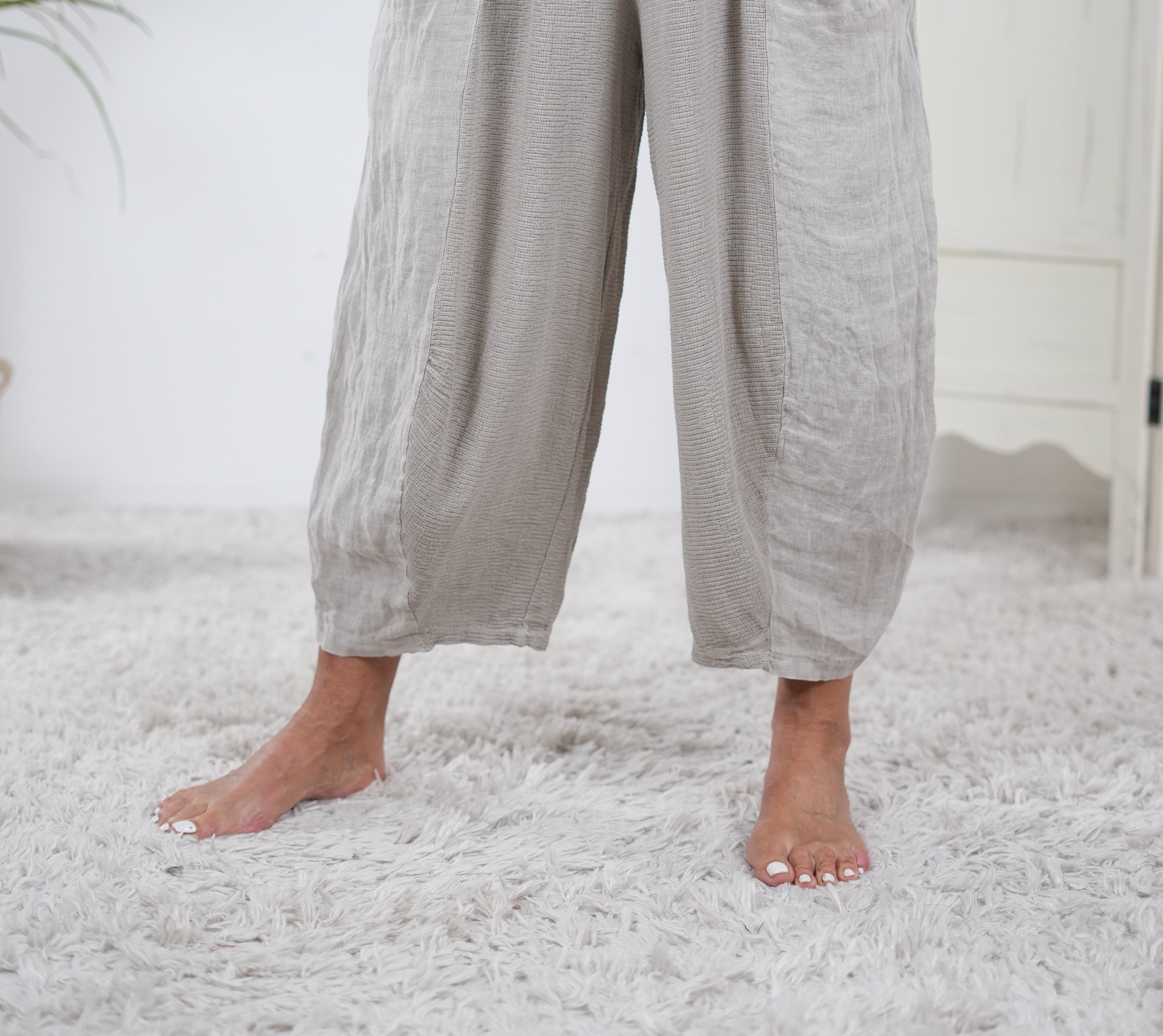 Culotte Hose mit großen Eingriffstaschen und Gummizug Taupe