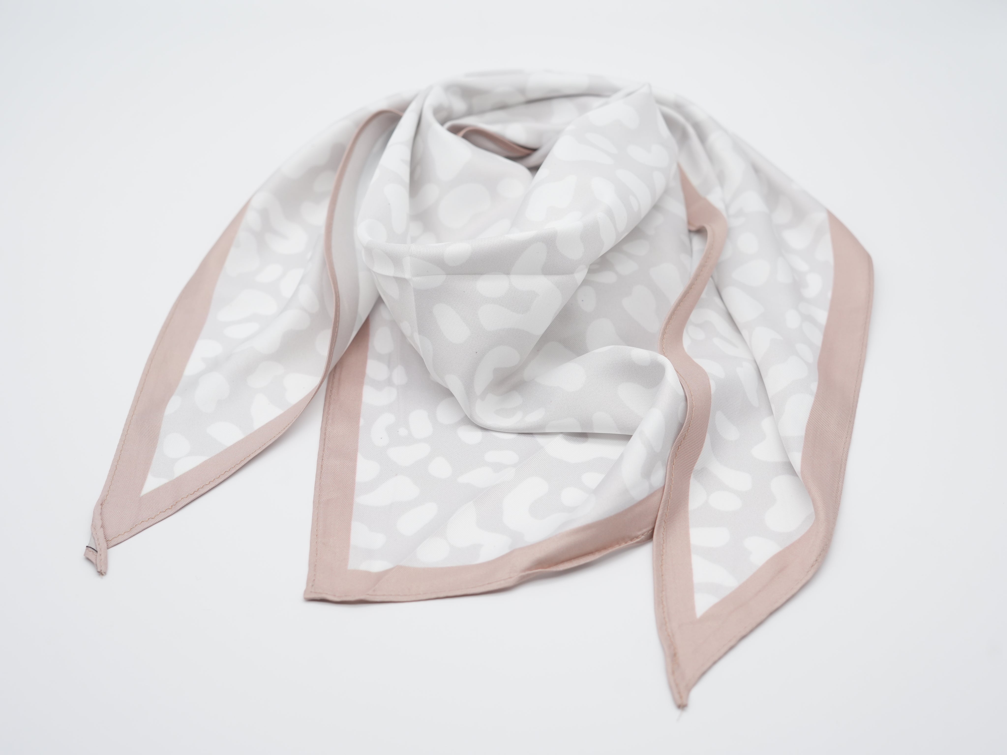 Dreiecks Tuch im Leo Look