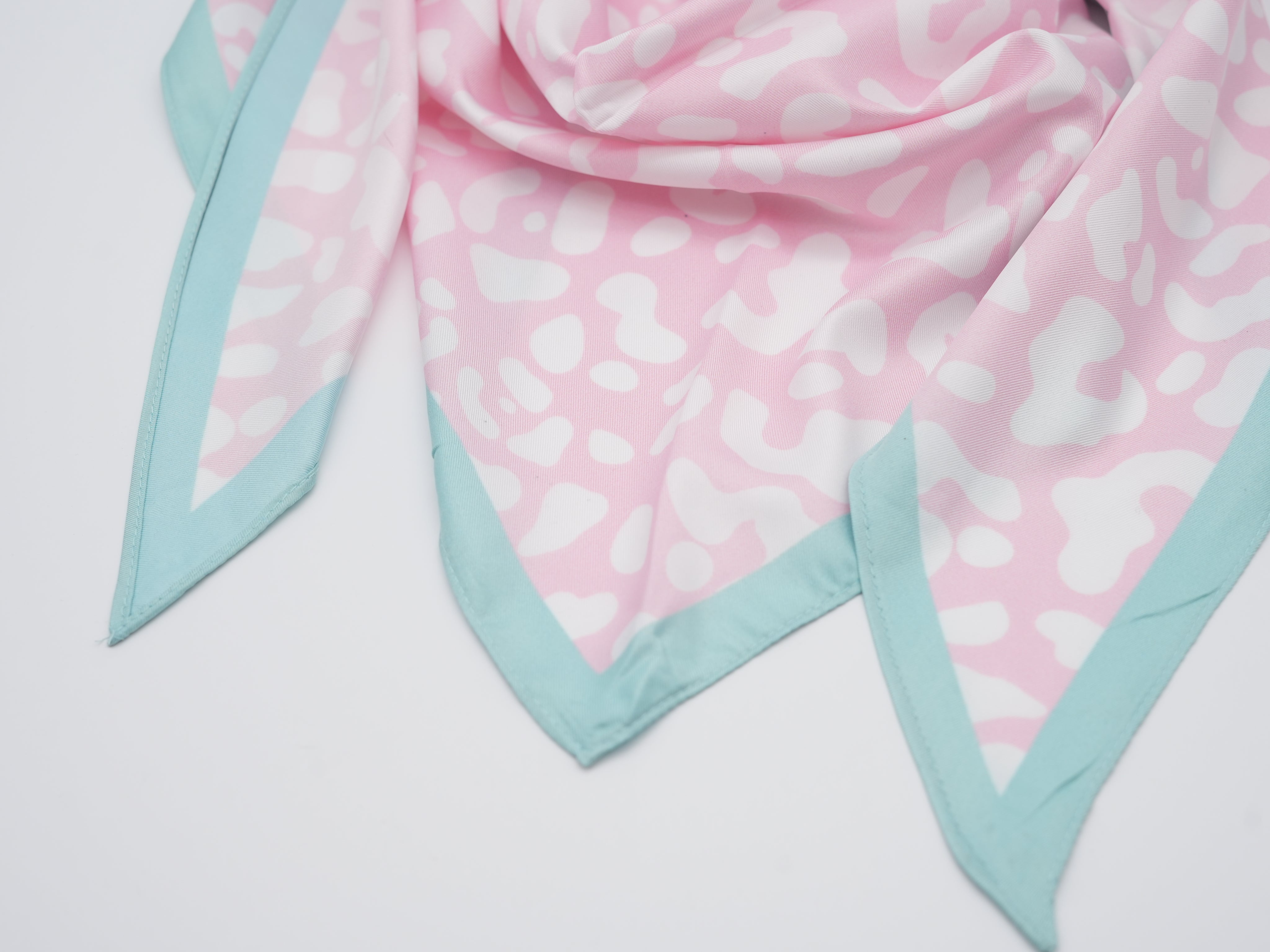 Dreiecks Tuch im Leo Look