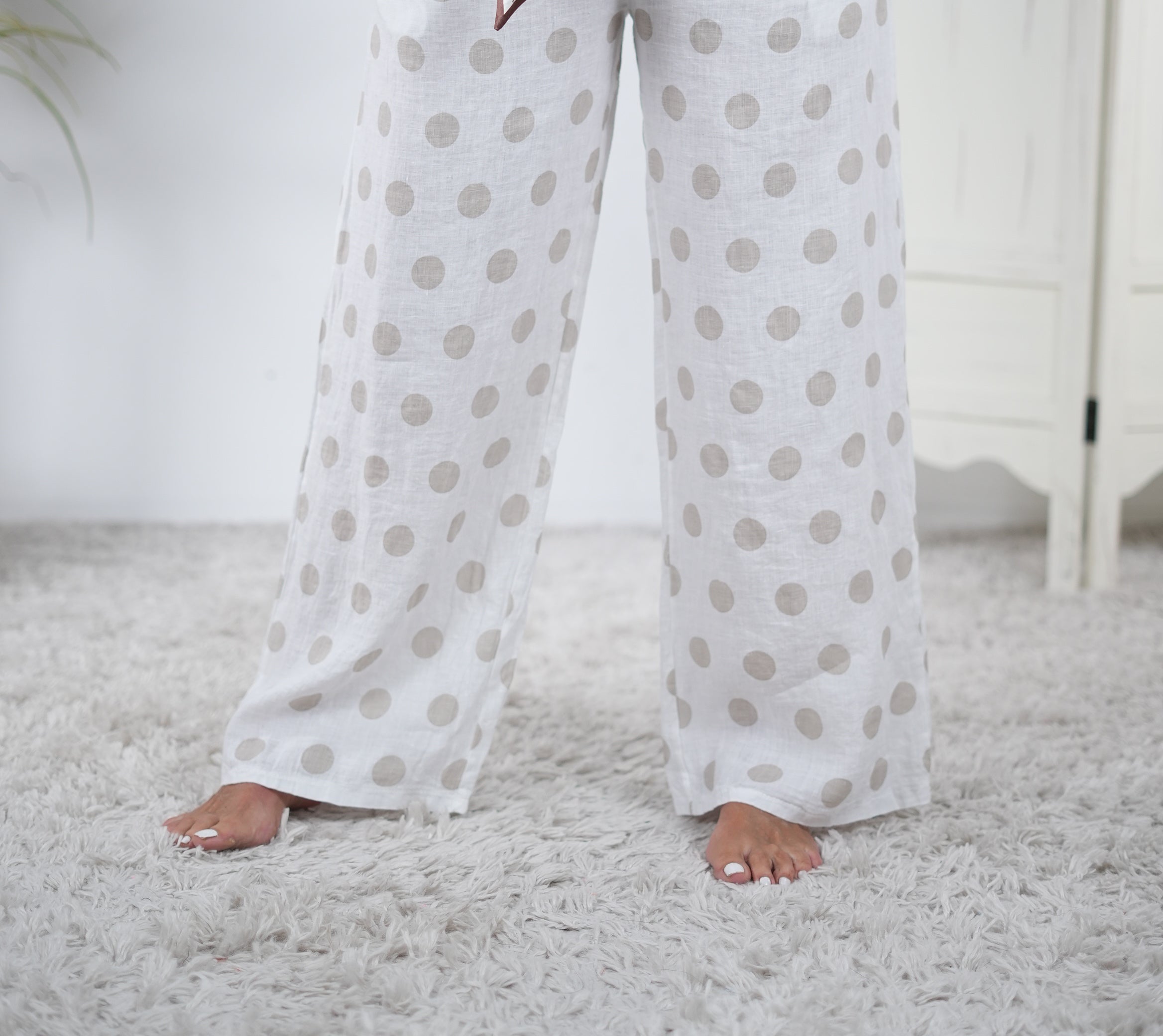 gerade geschnittene Marlene Hose, Dot design Weiß