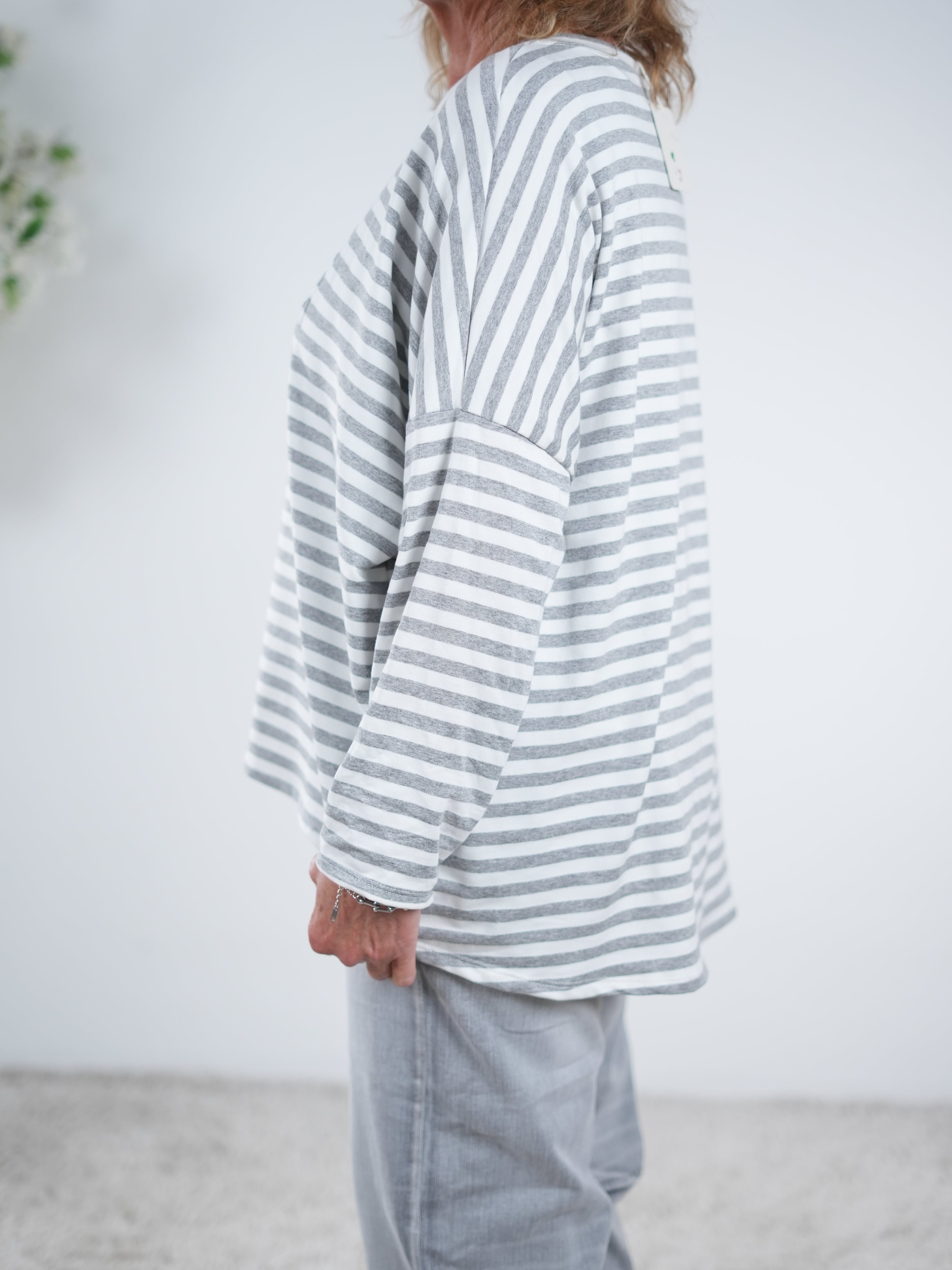 Gestreiftes Shirt mit 3D Motiv