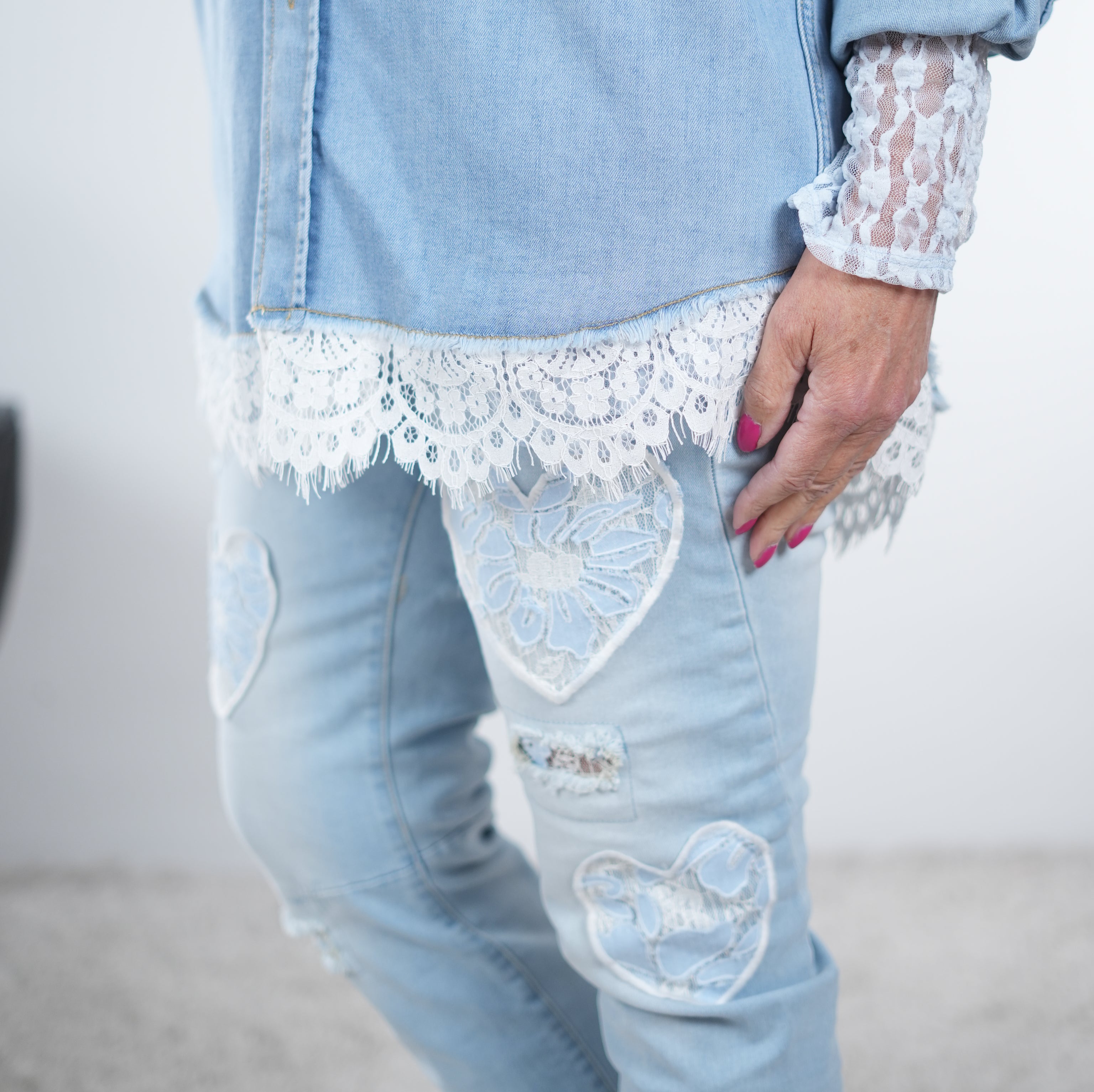 Jeanshemd mit Spitze