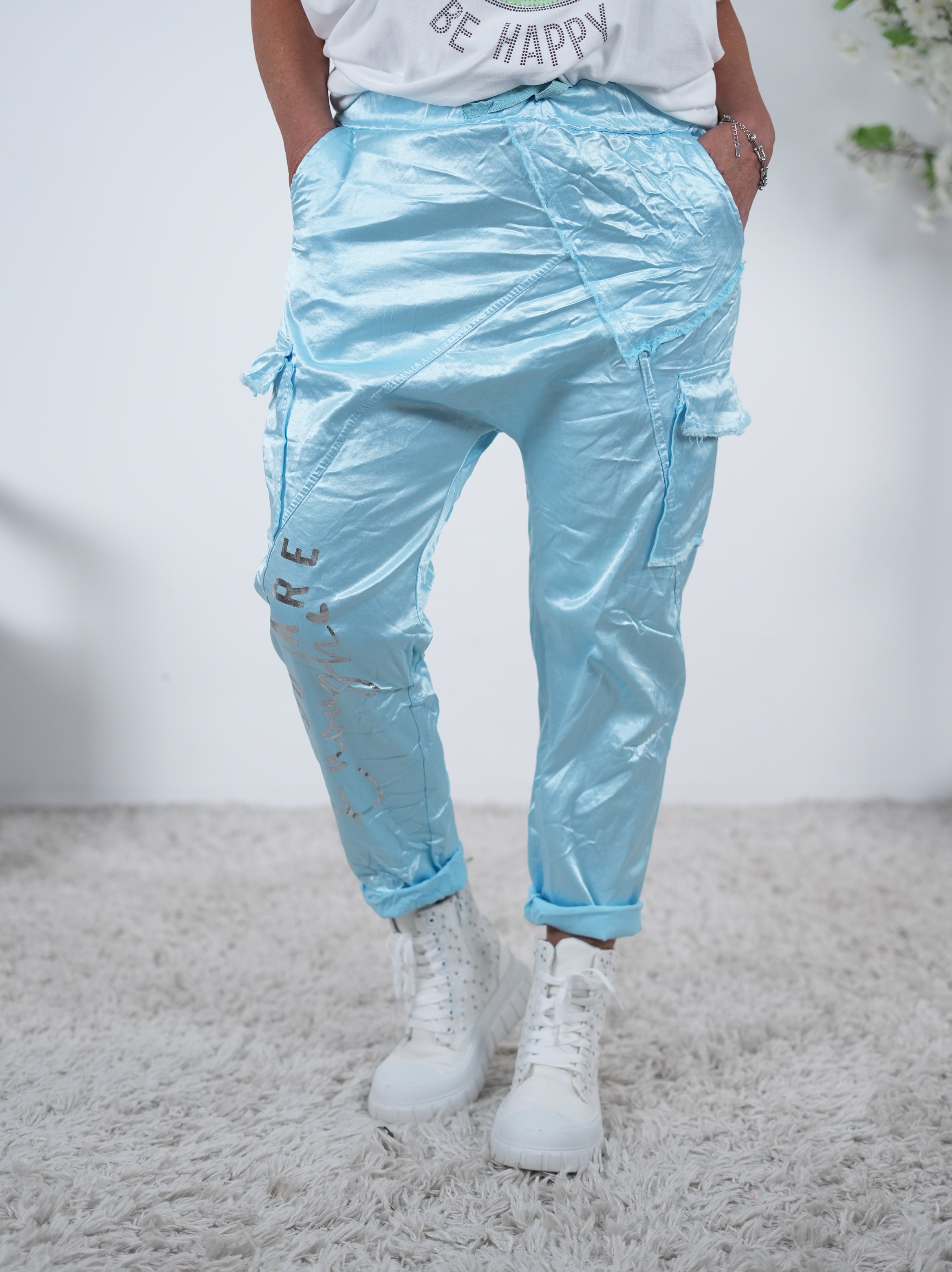 Lässige Baggy mit Satin-Glanz One Size (ca Größe 42-44 46) Blau