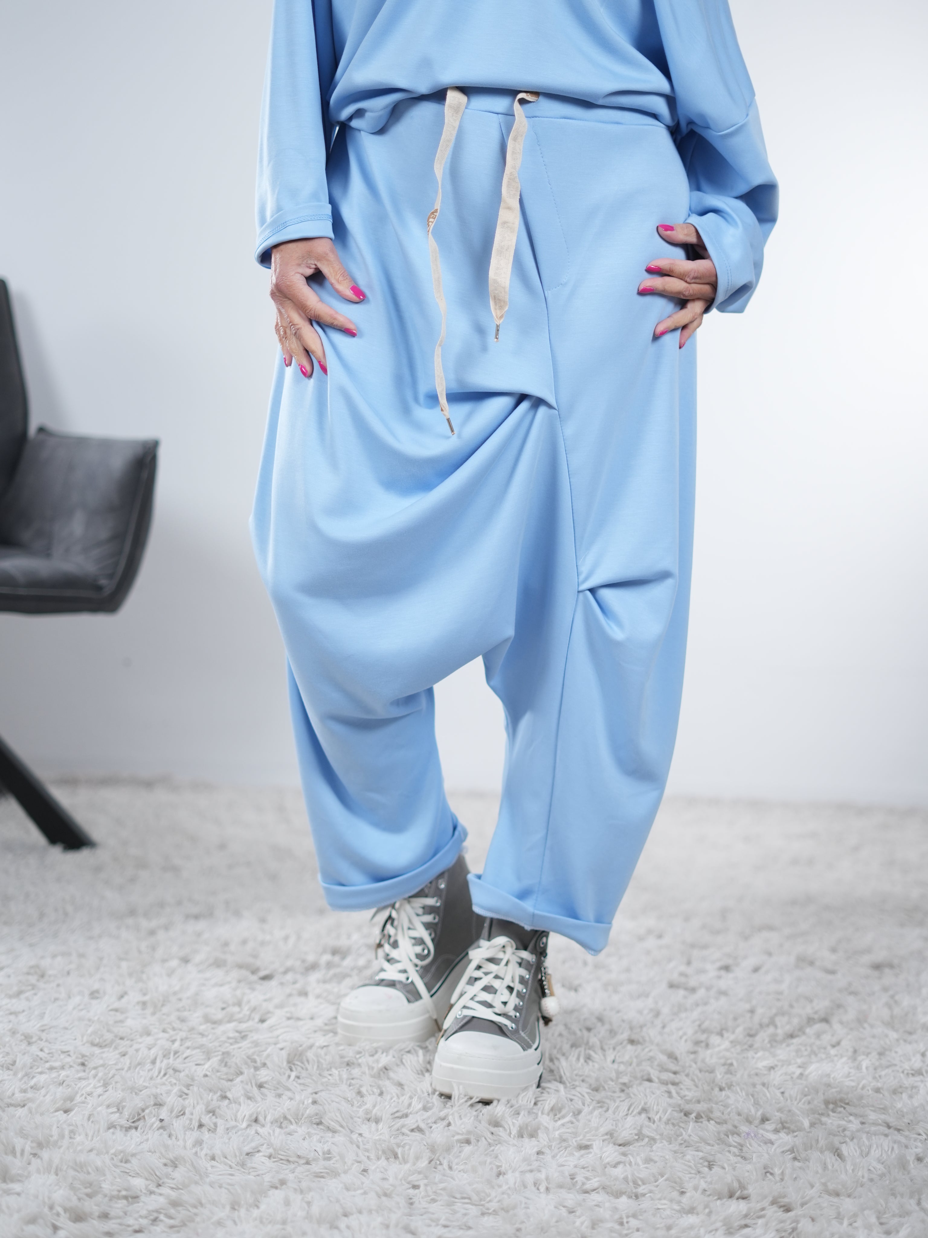 lässige Haremshose mit asymmetrischem Schnitt One Size (ca Gr. 38 40-44) Blau