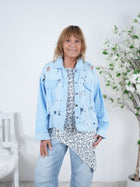 leichte Jeans Jacke im destroyed Look