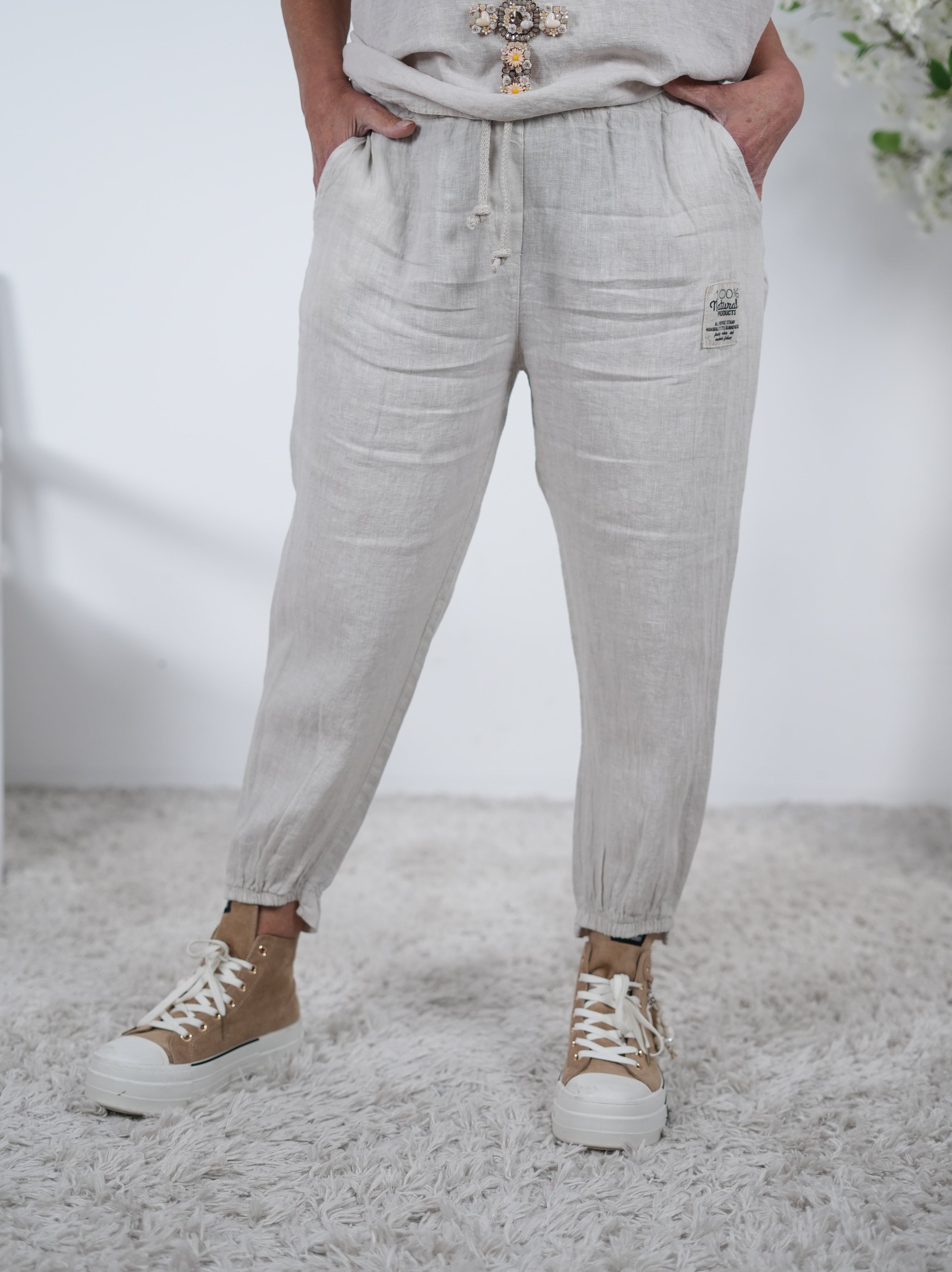 Luftige Leinen Pants mit Gummibund am Beinabschluss