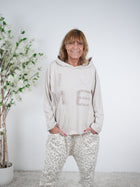 leichter Hoody mit Patches