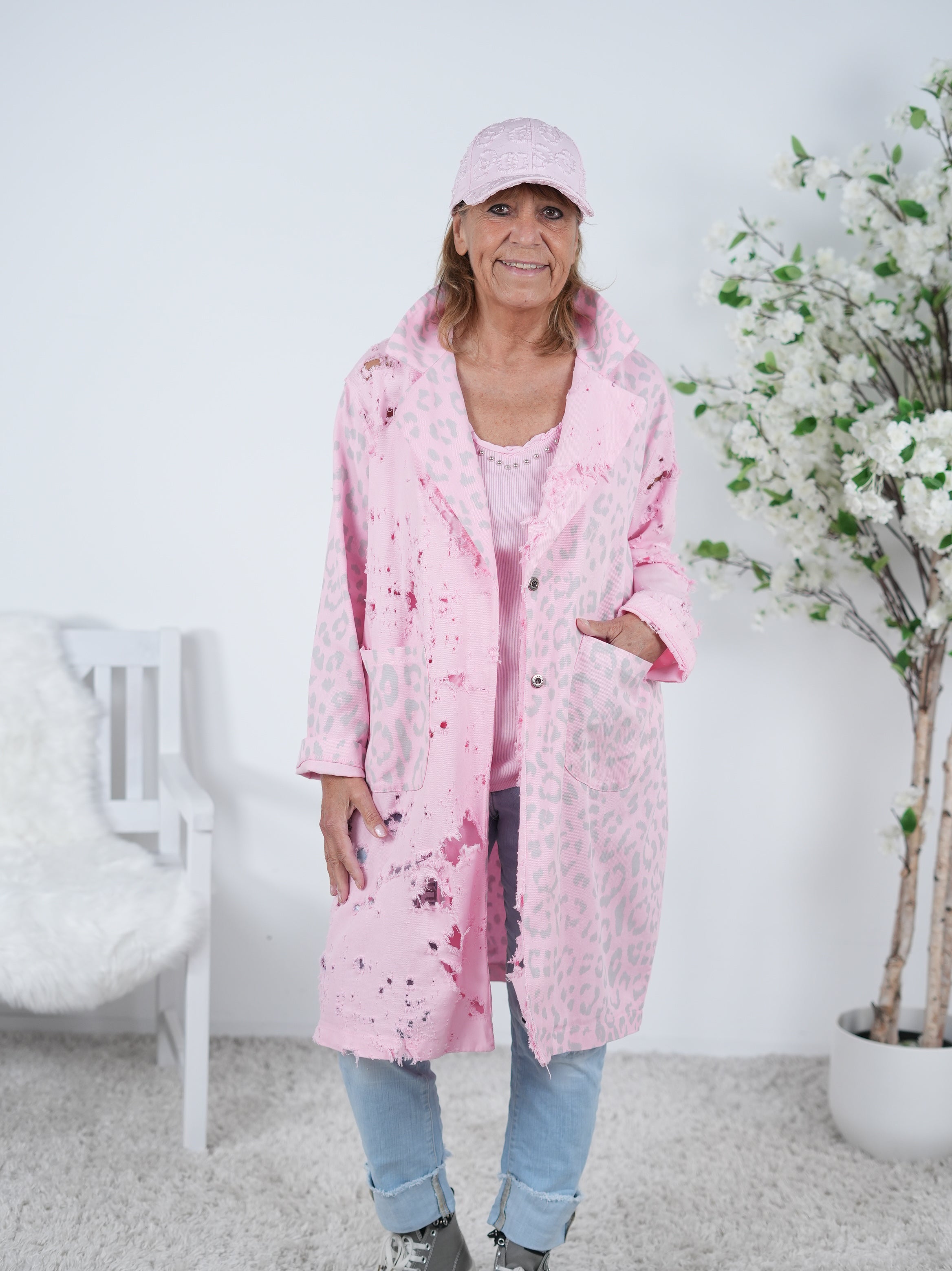 Leichter Jeansmantel im destroyed Look Einheitsgröße (ca Gr. 40 "oversize"-44) Babypink