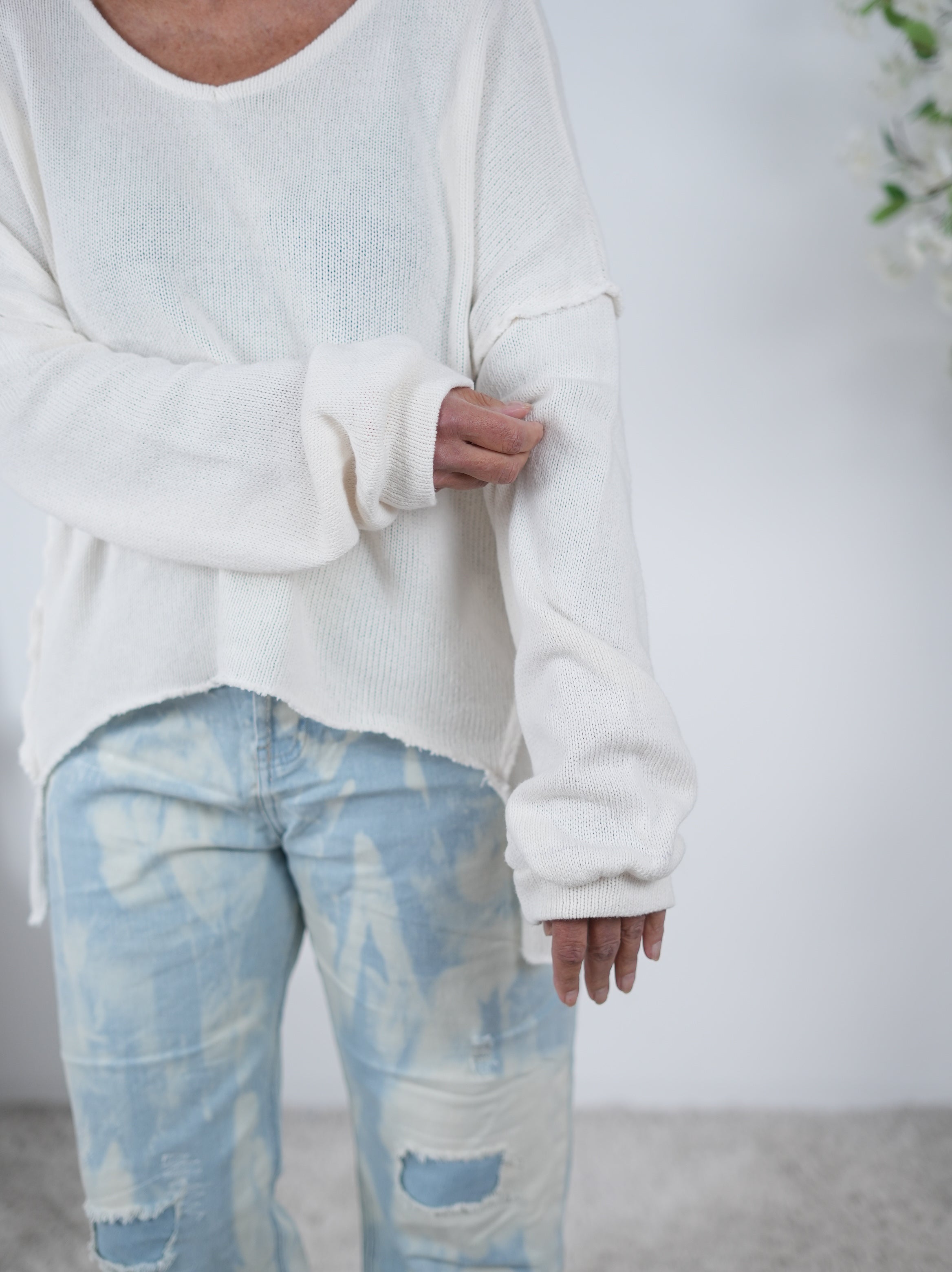 Leichter Strickpulli im "Vokuhila" Schnitt