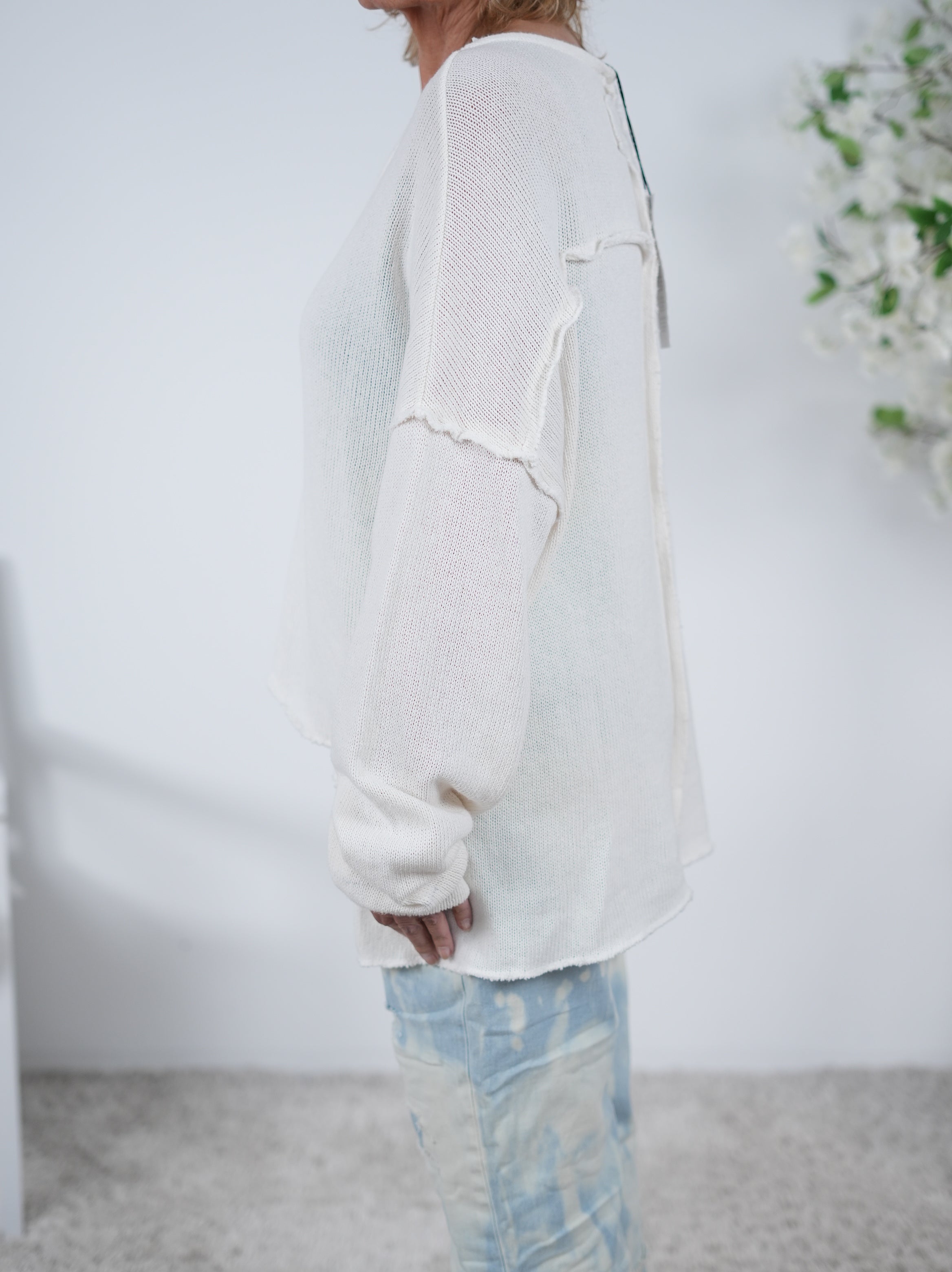 Leichter Strickpulli im "Vokuhila" Schnitt