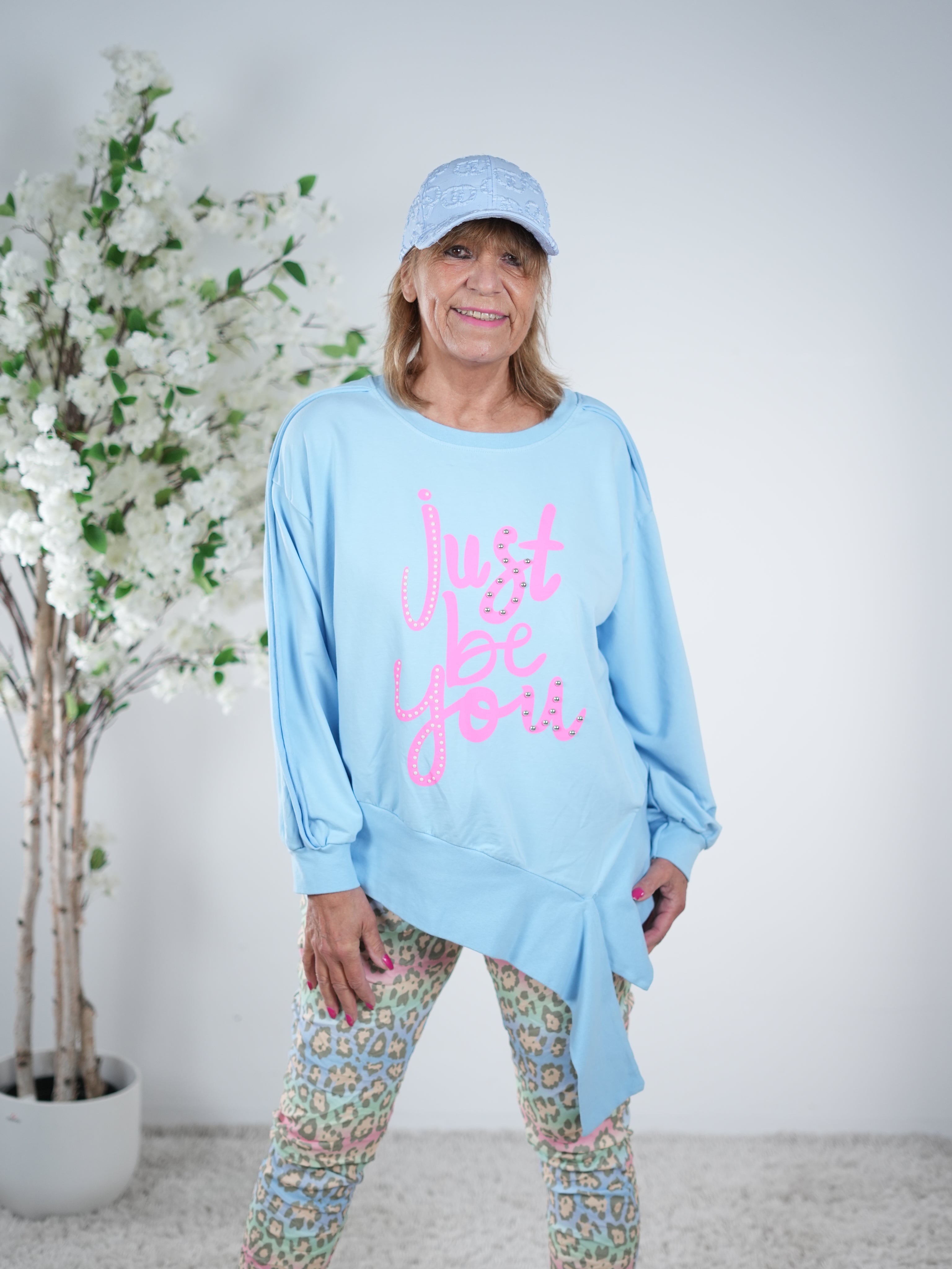 leichtes Sweaty mit breitem Abschluss im asymmetrischem Schnitt One Size (ca Gr. 40 "oversize"-44) Blau