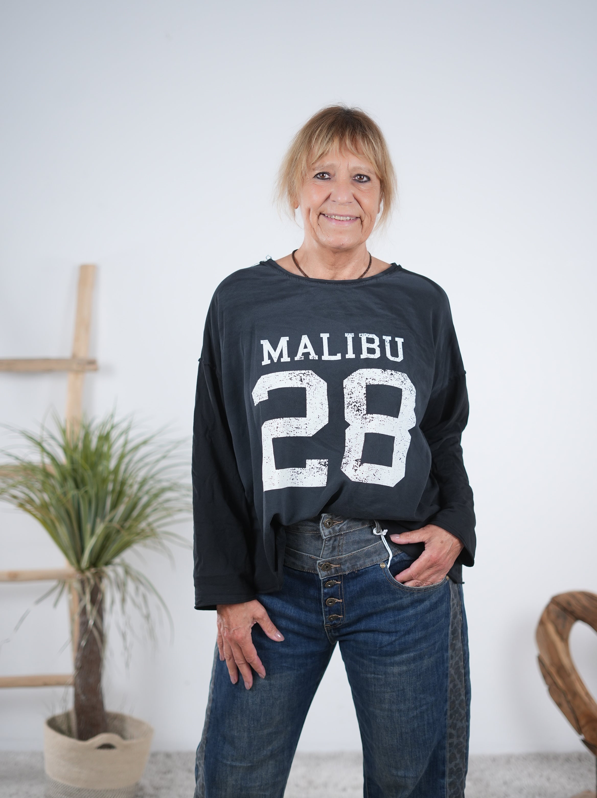 leichtes Sweaty mit Rundhalsausschnitt und "Malibu" Print Schwarz