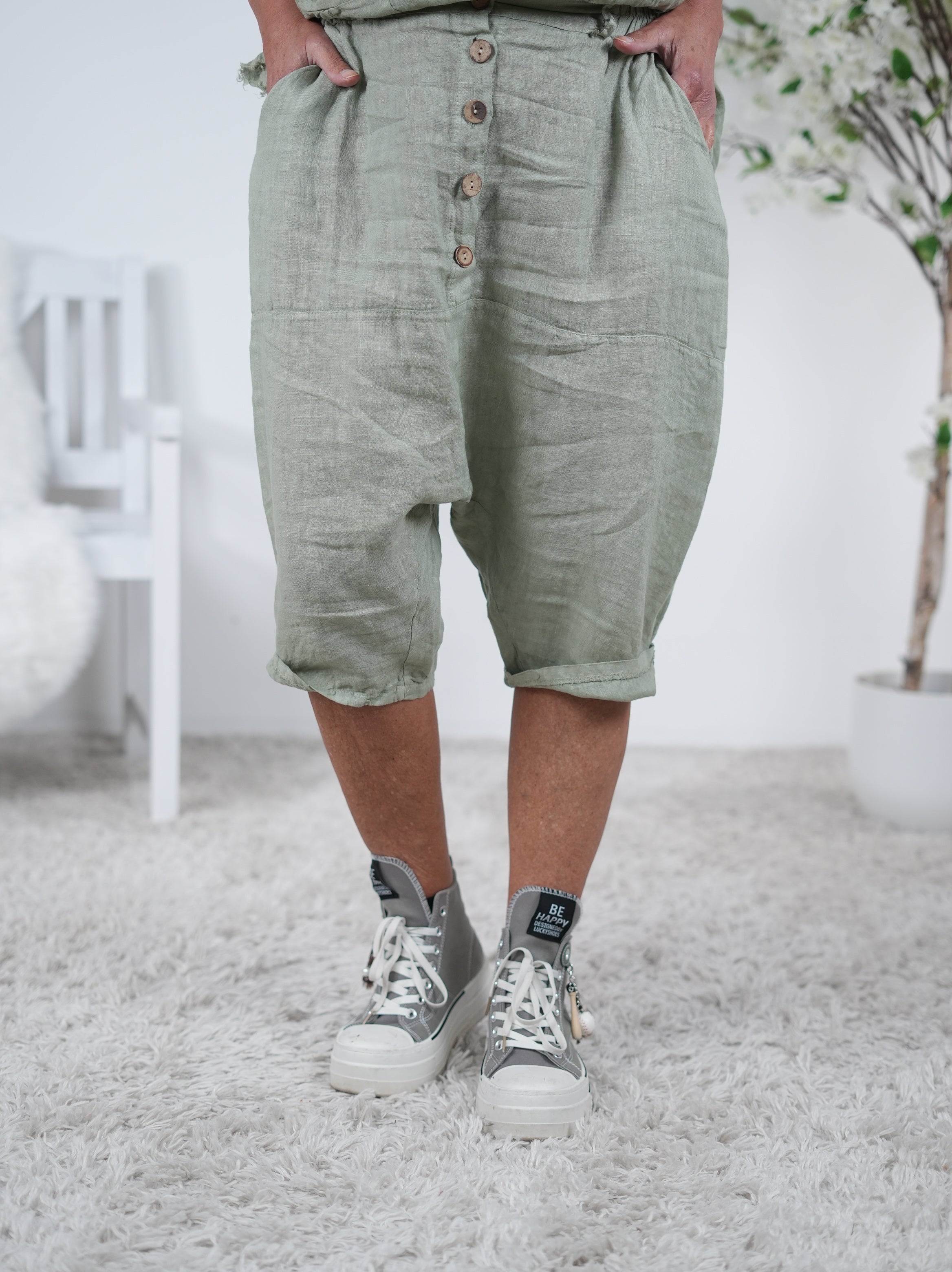 Leinen Baggy mit Knopfleiste Olive