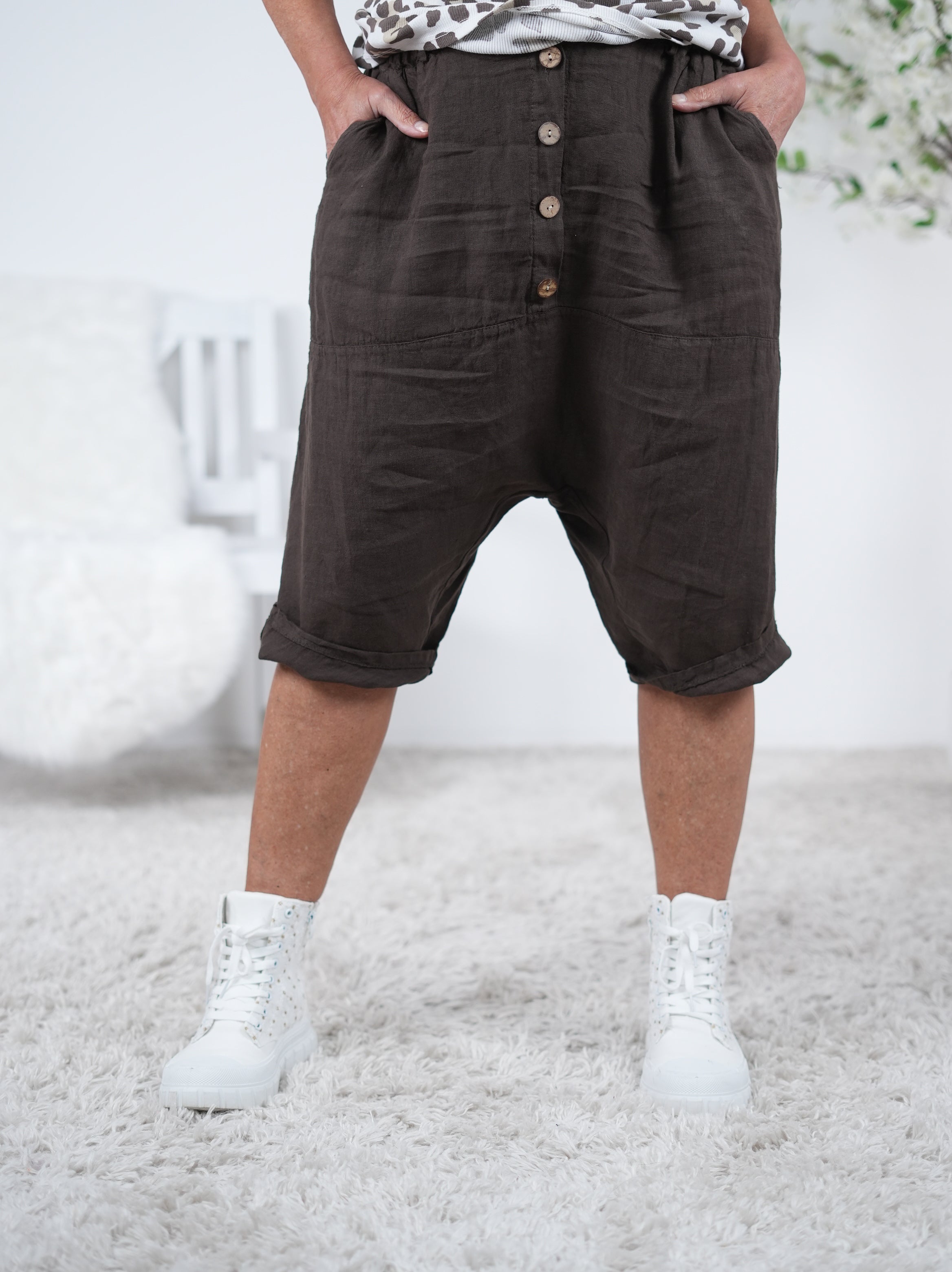 Leinen Baggy mit Knopfleiste Schoko