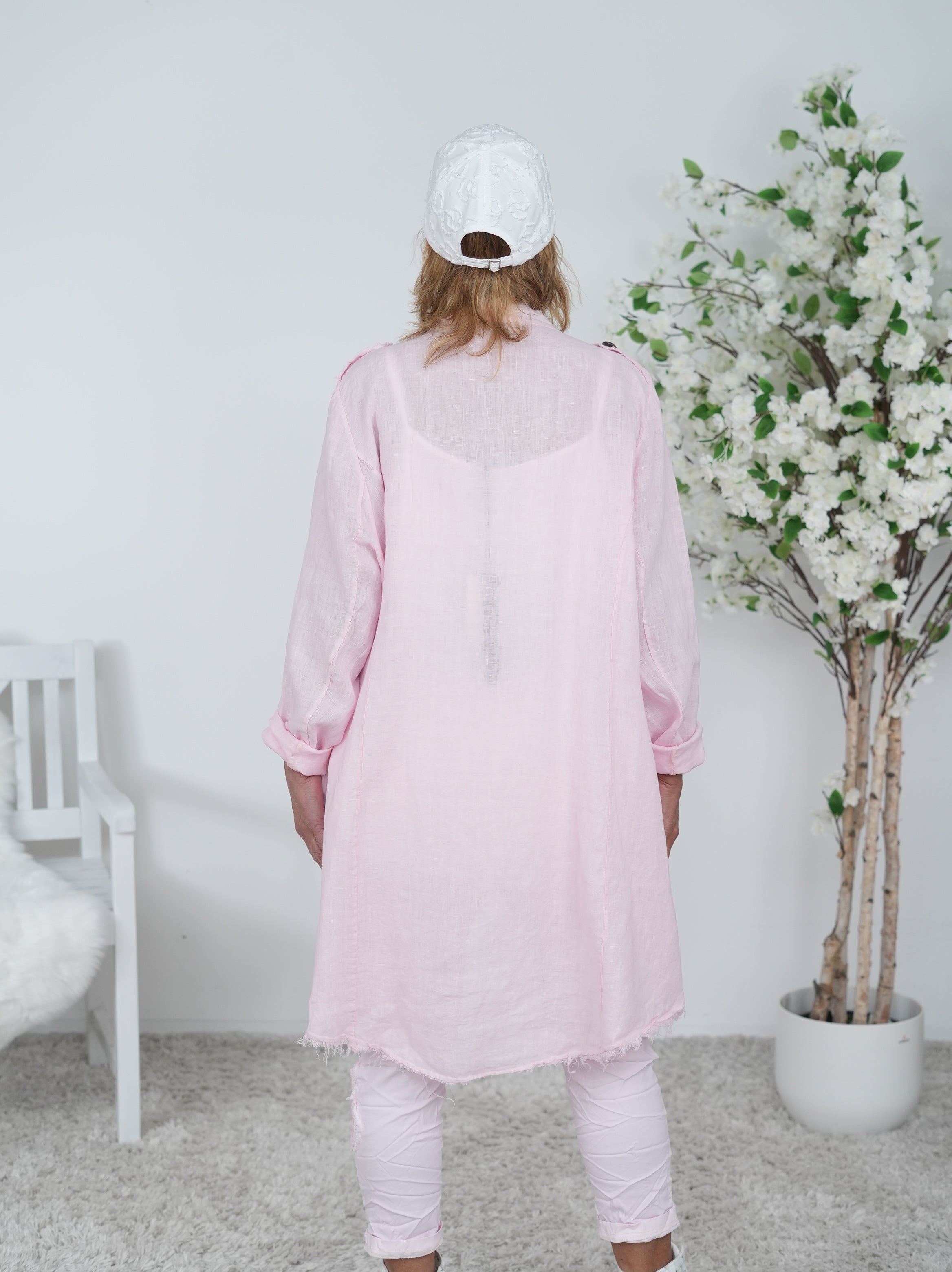 Leinen Cardigan mit auffälligen Knöpfen