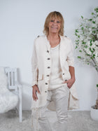 Leinen Cardigan mit auffälligen Knöpfen