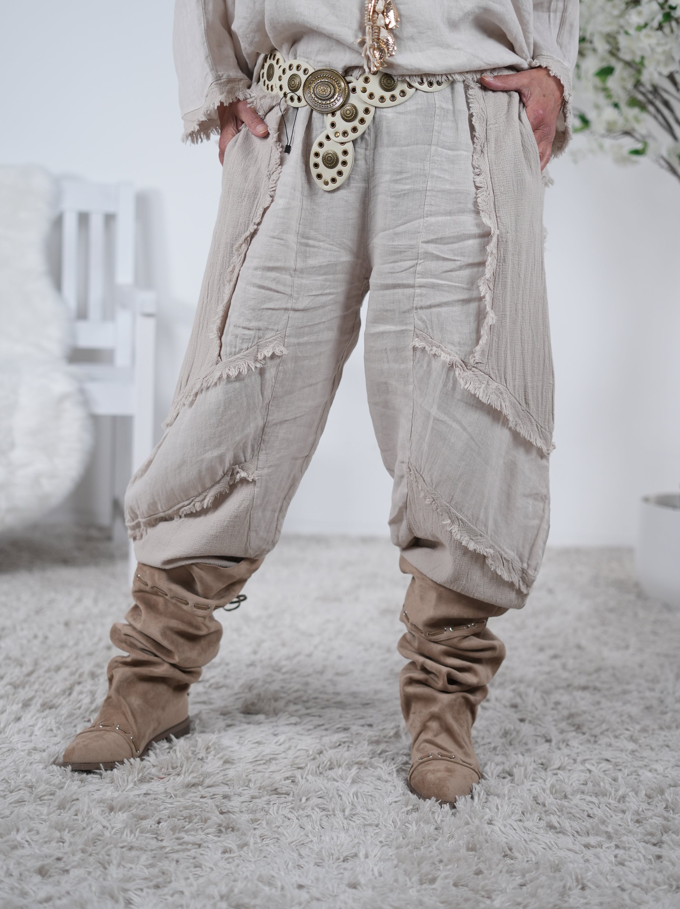 Leinen Pants mit Fransen und Gummibund Beige