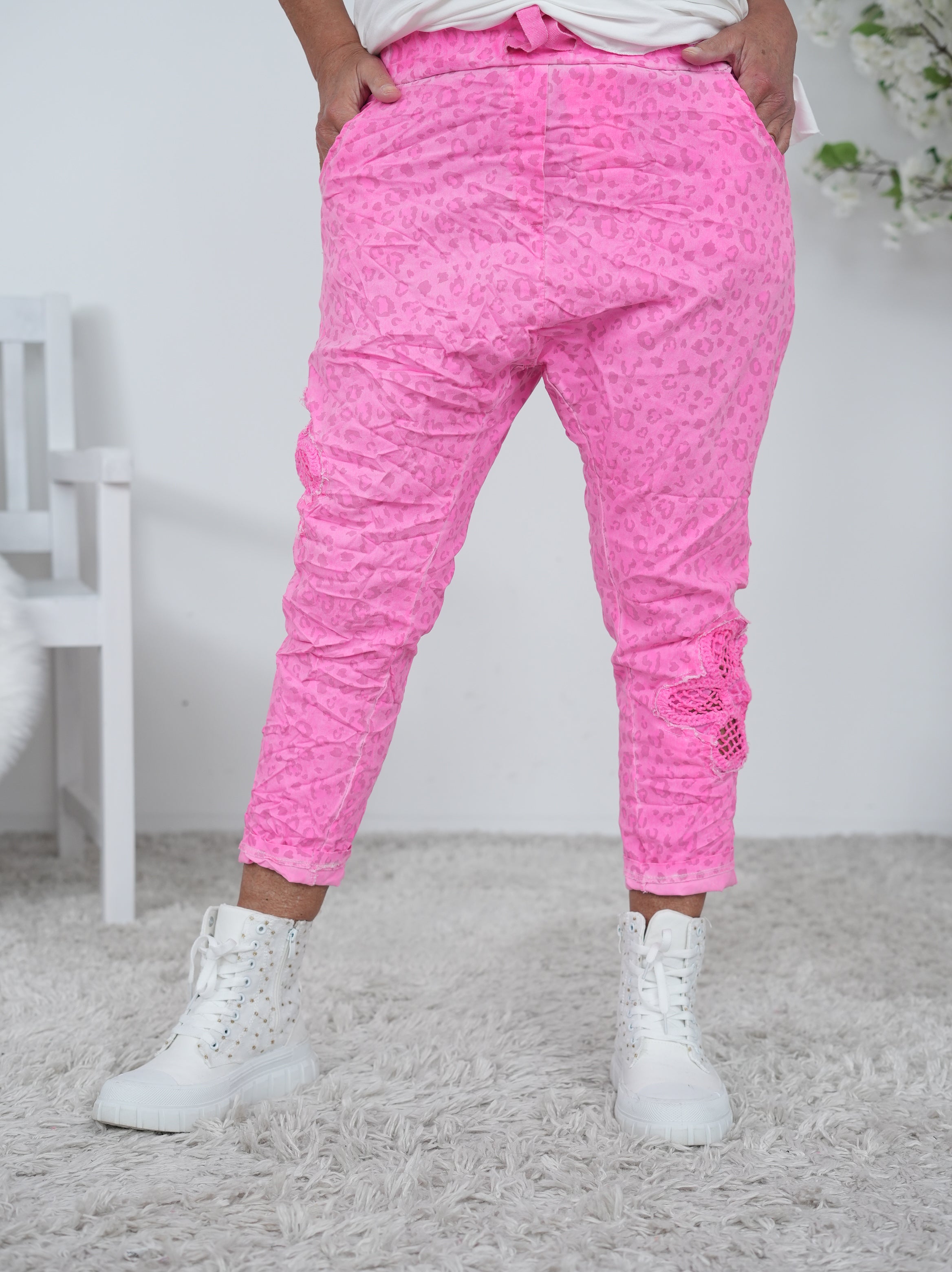 Leo Baggy mit Häkeleinsatz Einheitsgröße (ca Gr. 40-44) Neon Pink