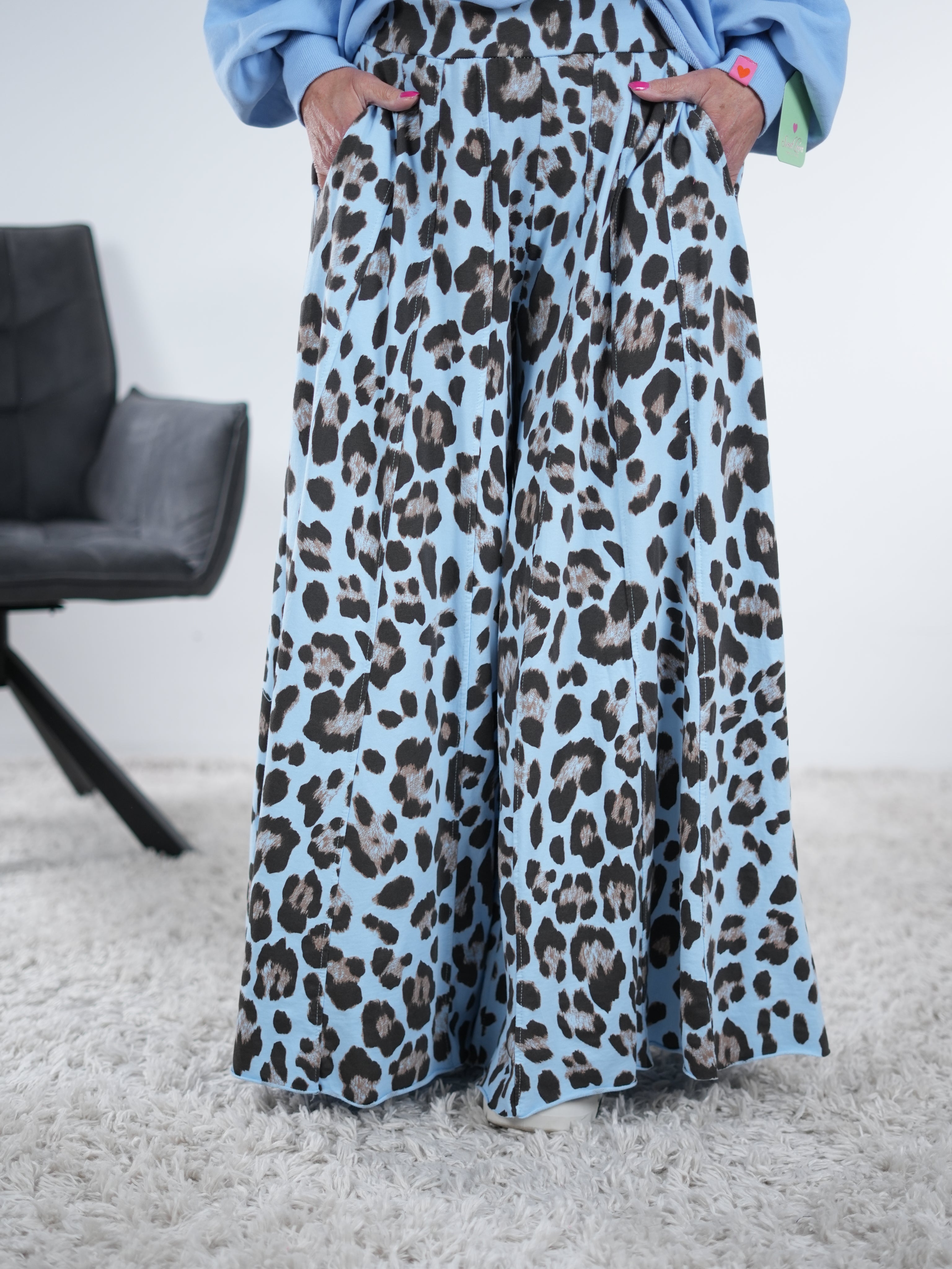 Marlene Hose im Leo Print One Size (ca Größe 38-44) Blau