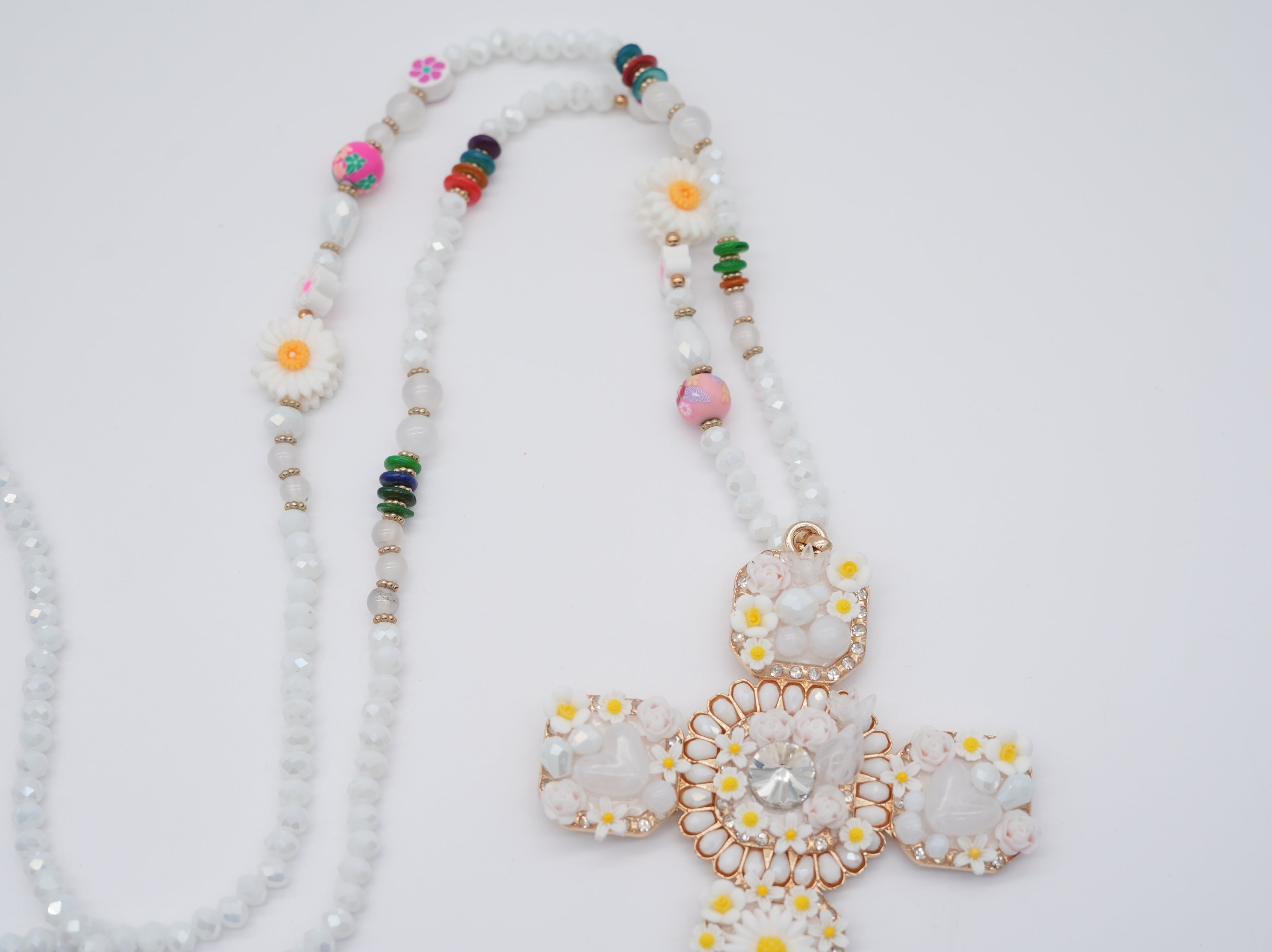 Modeschmuck Kette mit Blümchen und Kreuz