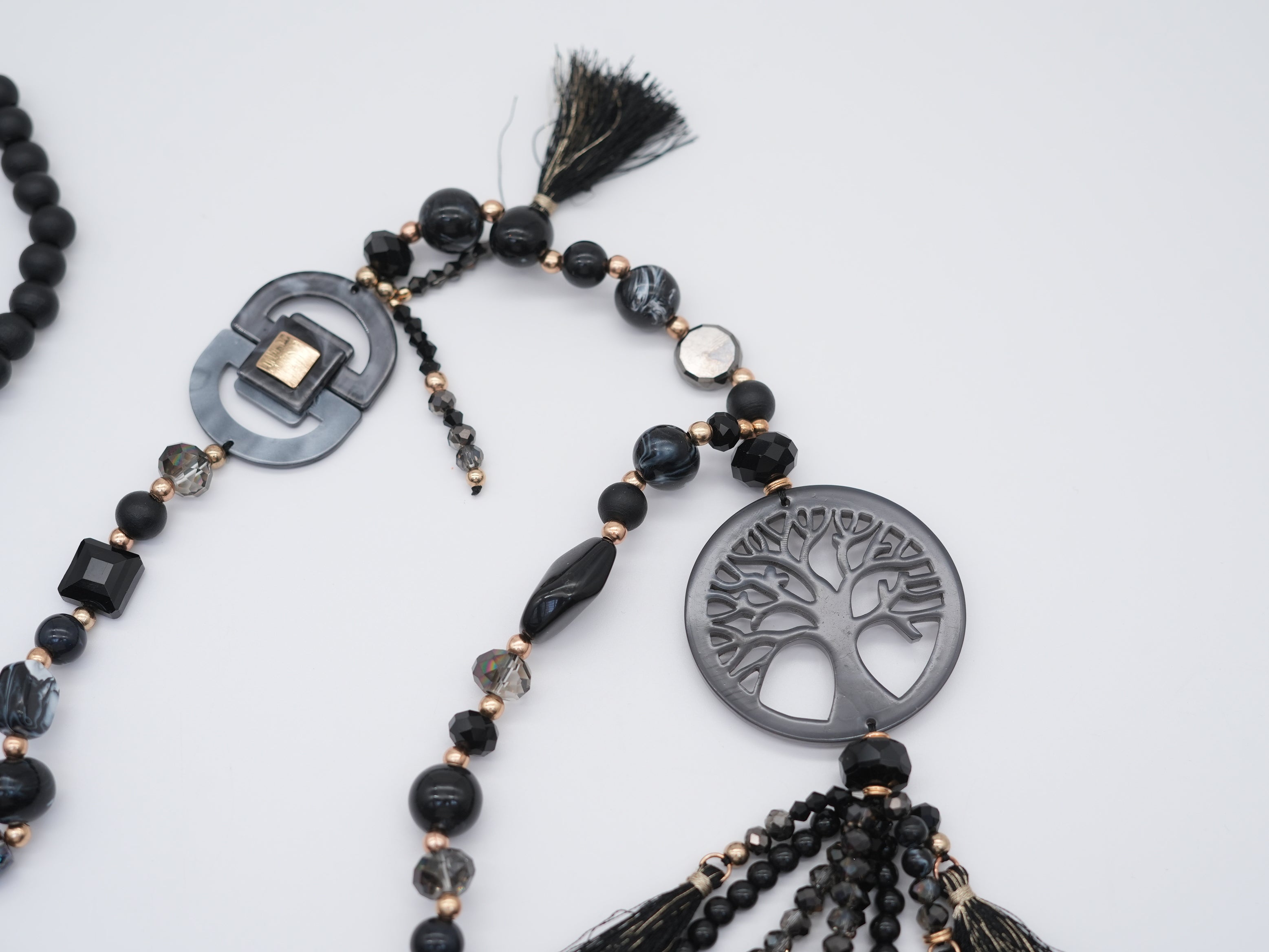 Modeschmuck Perlenkette mit Peace Zeichen