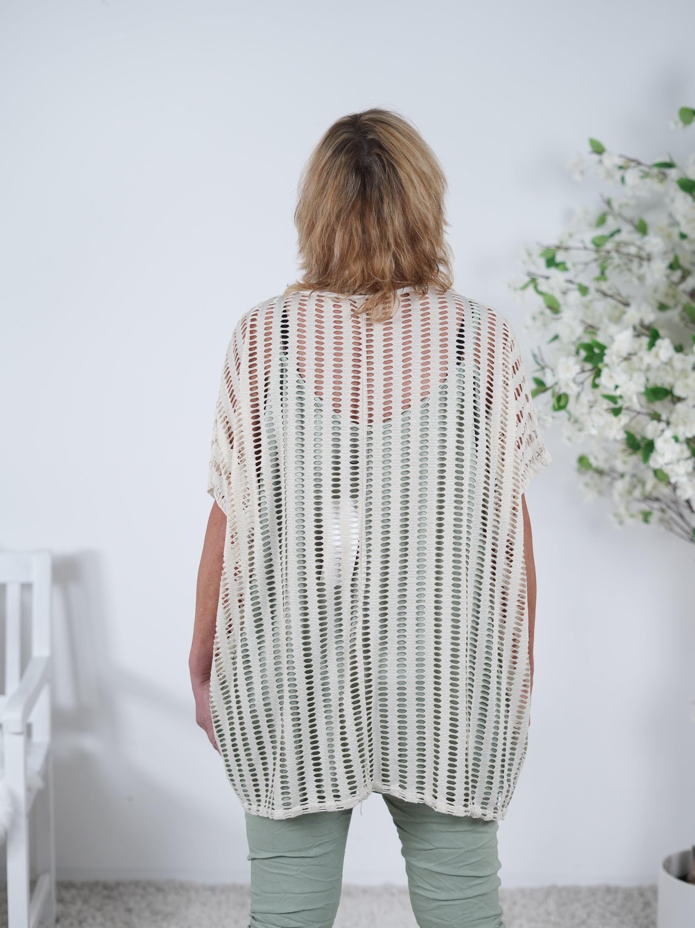 Netz Oberteil mit silbernem Schriftzug