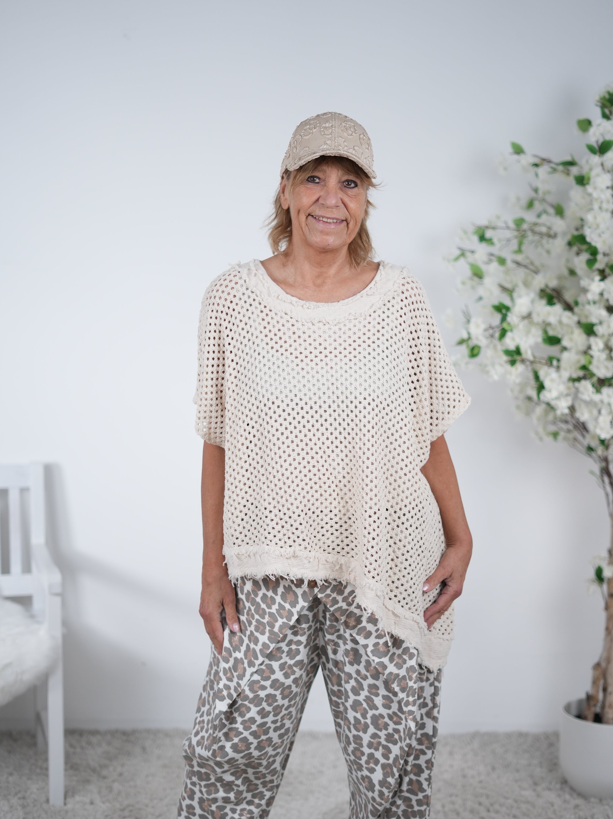 Netz Poncho mit ausgefranztem Abschluss Einheitsgröße (ca Gr. 38 "oversize"-42) Beige